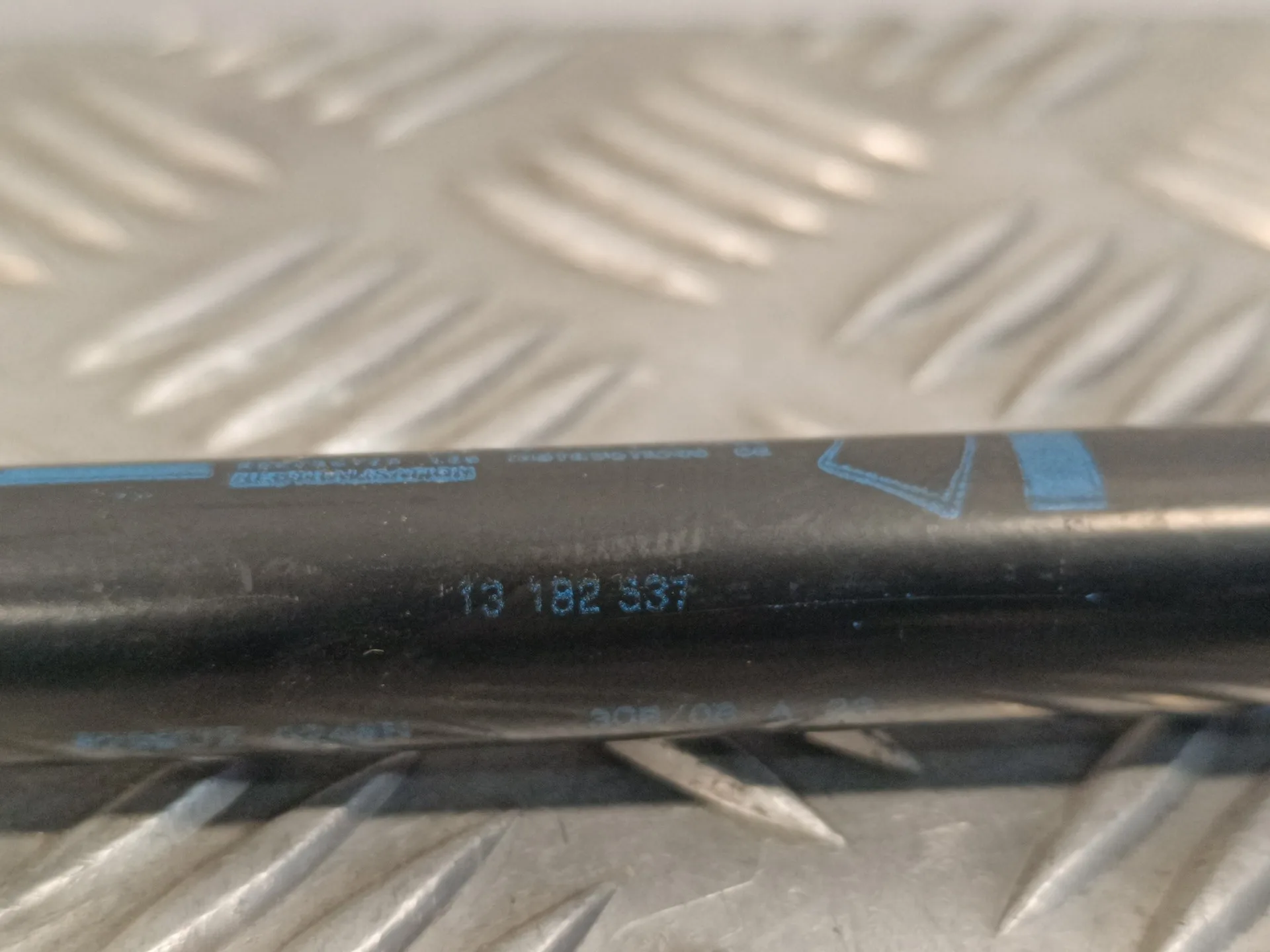 Amortiguadores Maletero / Porton para Opel Corsa D