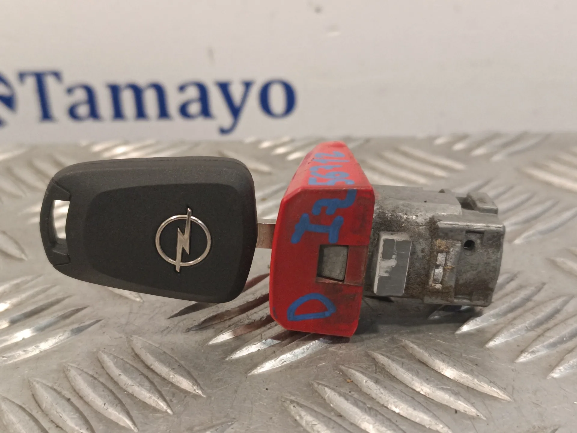 Bombin Puerta Delantera Izquierda para Opel Corsa D