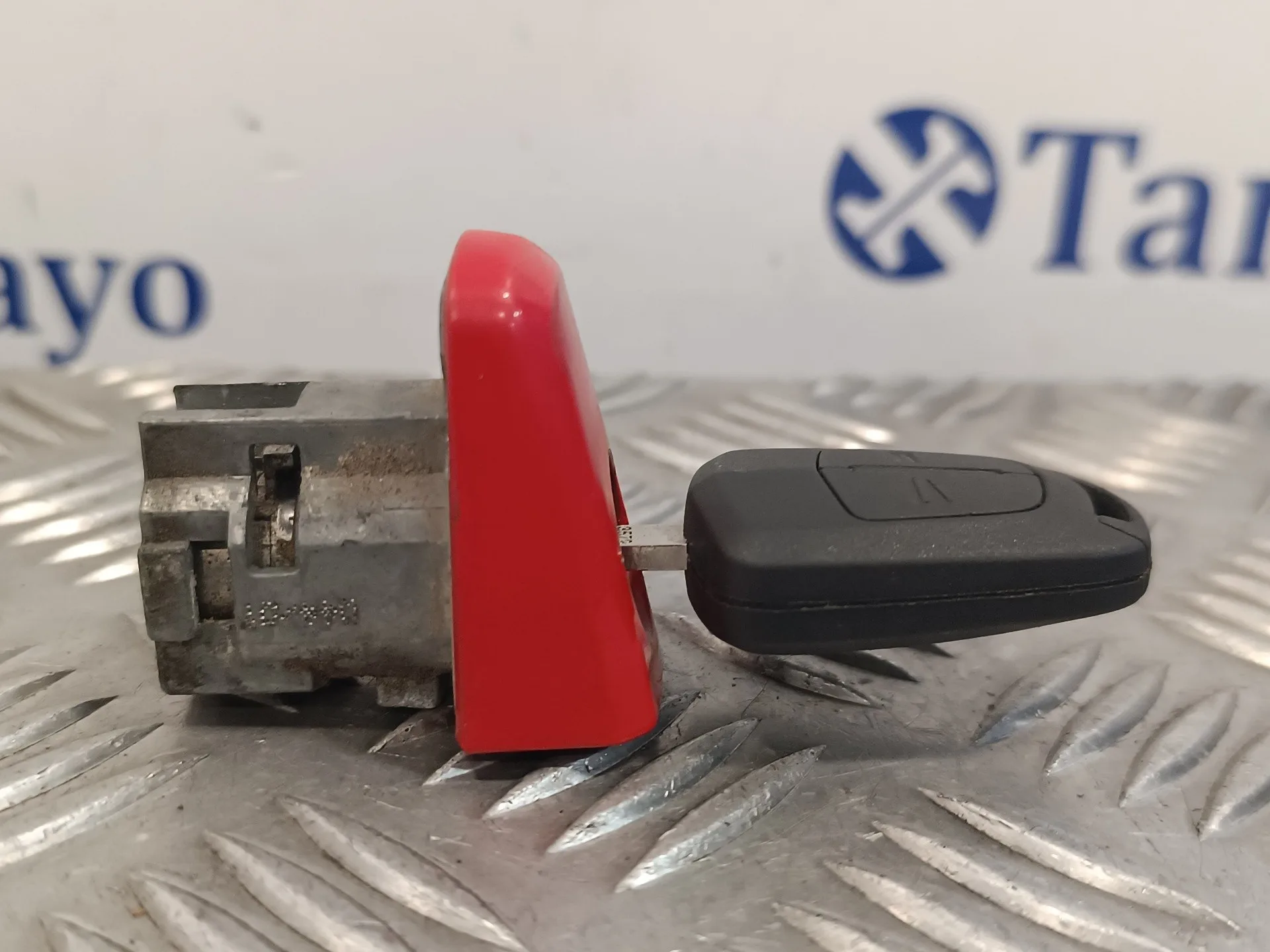 Bombin Puerta Delantera Izquierda para Opel Corsa D