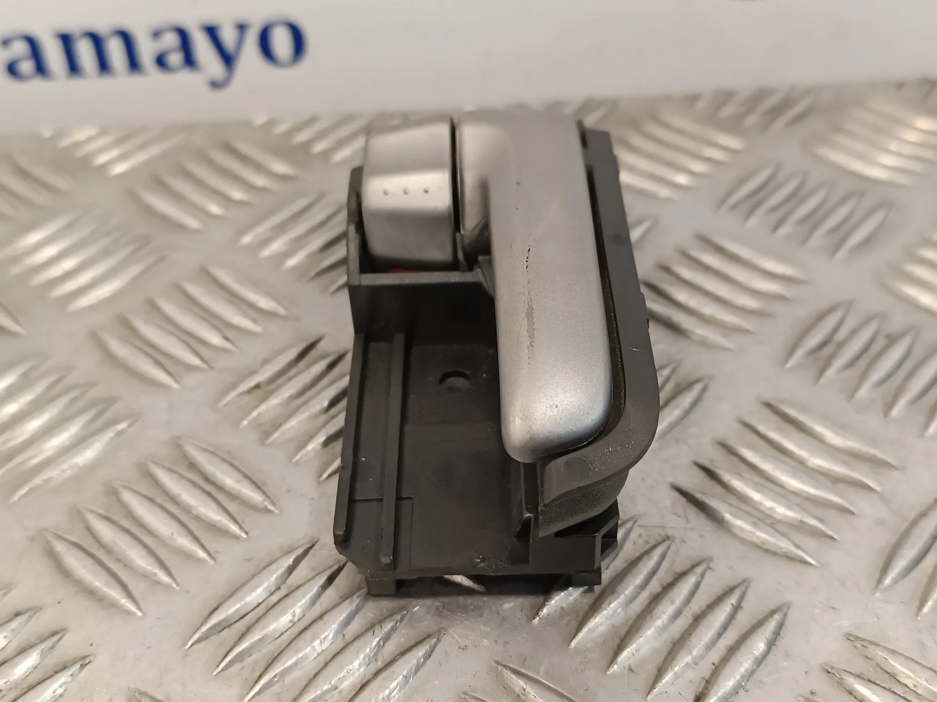 Maneta Interior Trasera Derecha para Suzuki Swift Berlina (Mz)