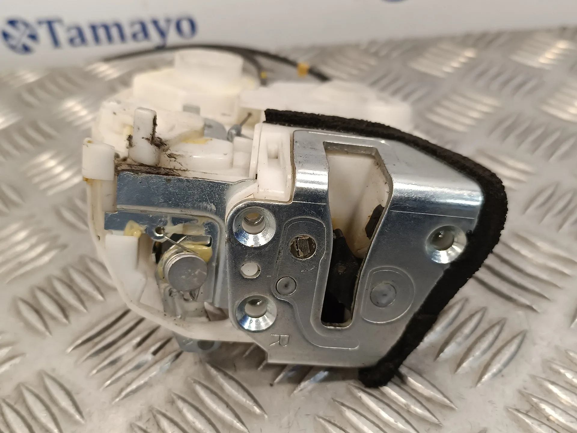 Cerradura Puerta Trasera Derecha para Suzuki Swift Berlina (Mz)