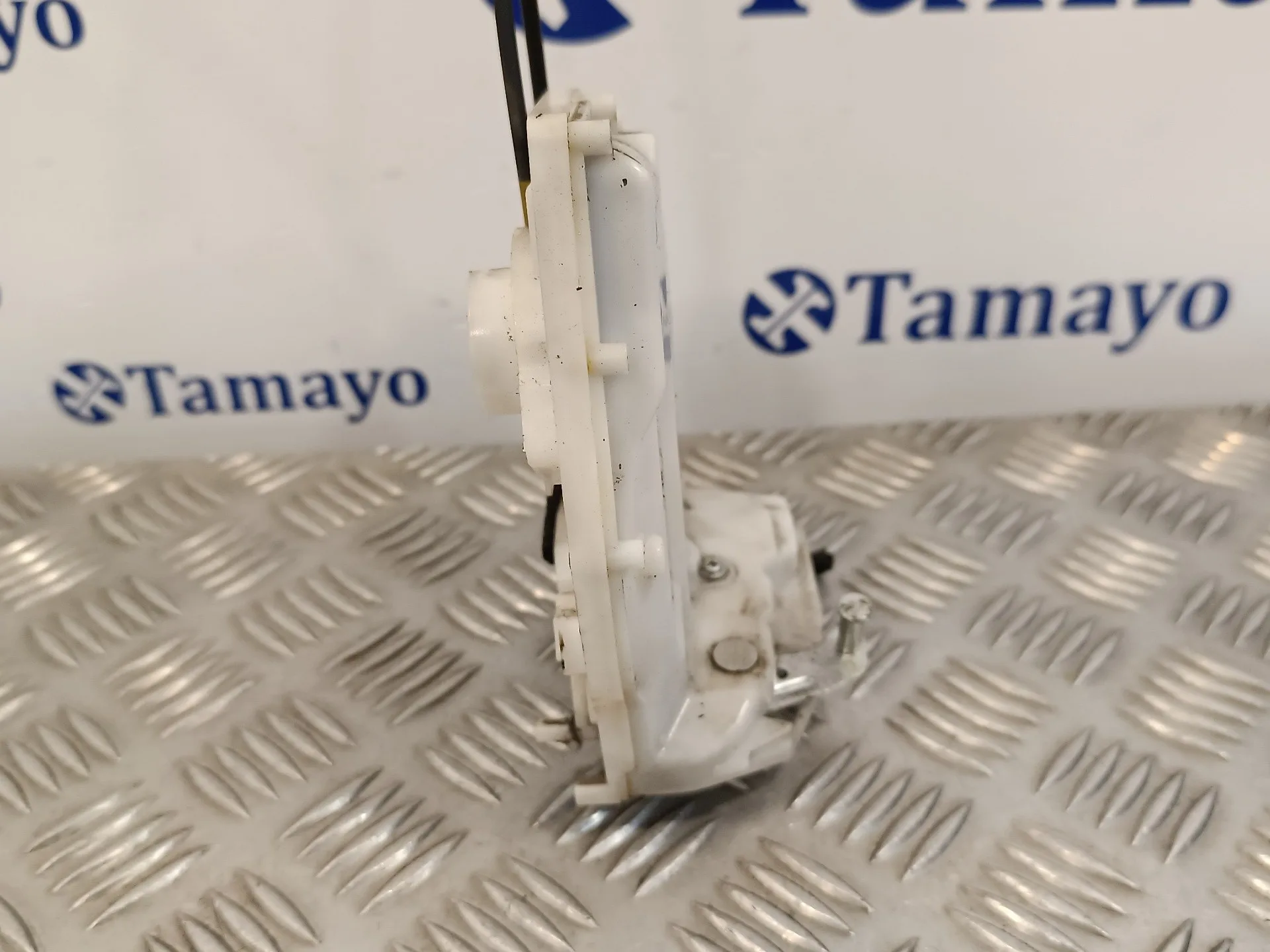 Cerradura Puerta Trasera Izquierda para Suzuki Swift Berlina (Mz)