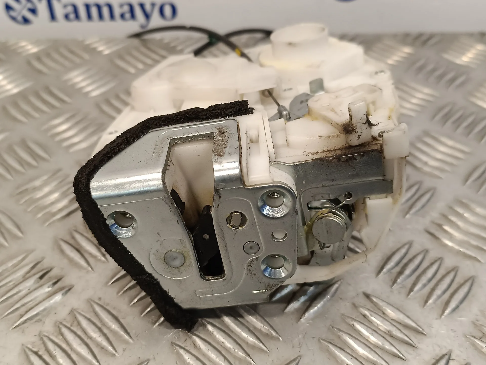 Cerradura Puerta Trasera Izquierda para Suzuki Swift Berlina (Mz)
