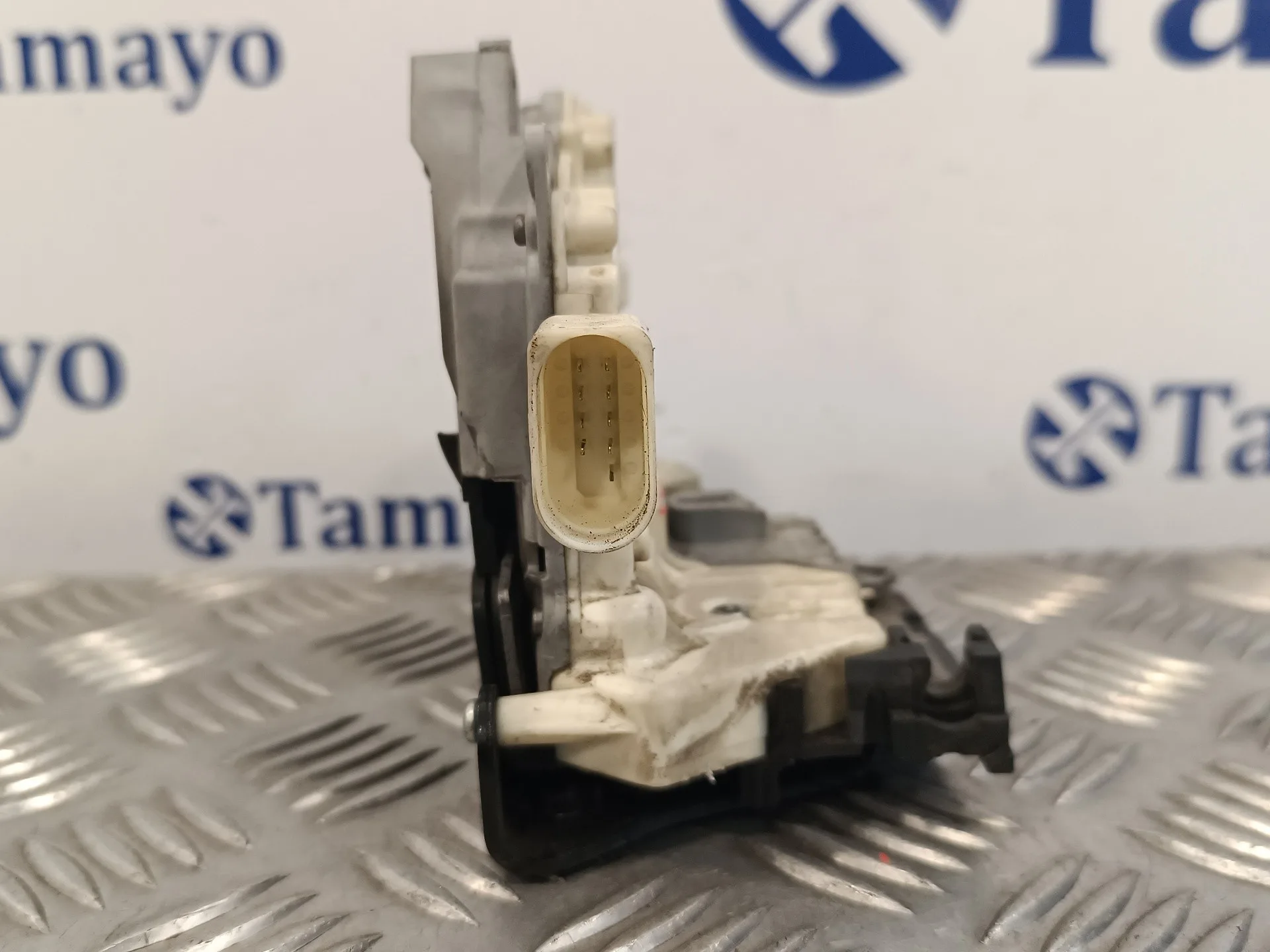 Cerradura Puerta Delantera Izquierda para Volkswagen Passat Berlina (3C2)