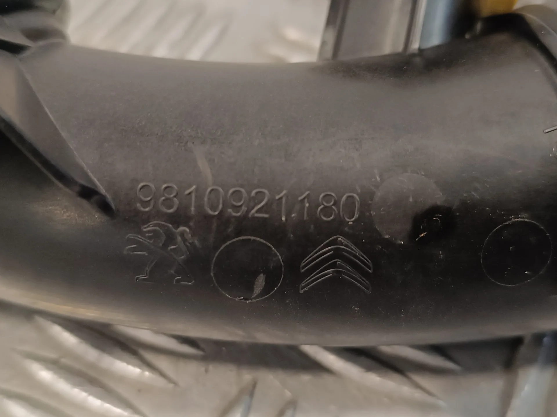 Tubo para Peugeot 508