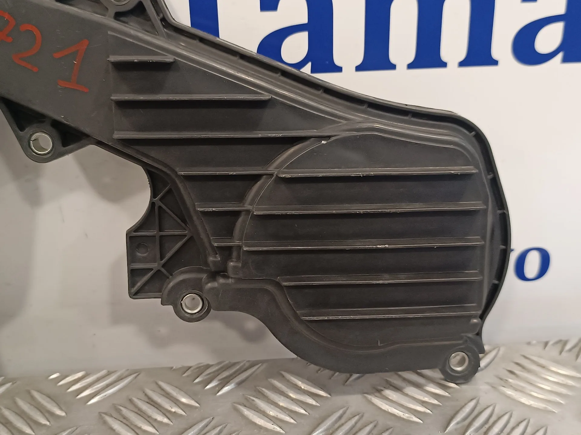 Tapa Distribucion para Mazda 6 Lim. (Gh)