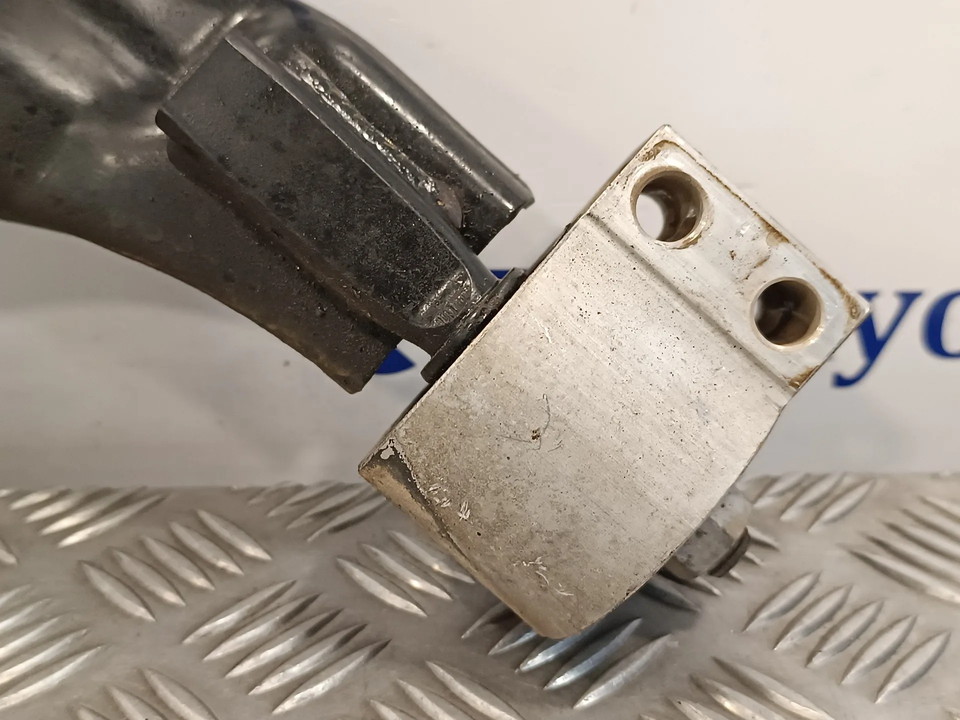 Brazo Suspension Inferior Delantero Izquierdo para Opel Antara