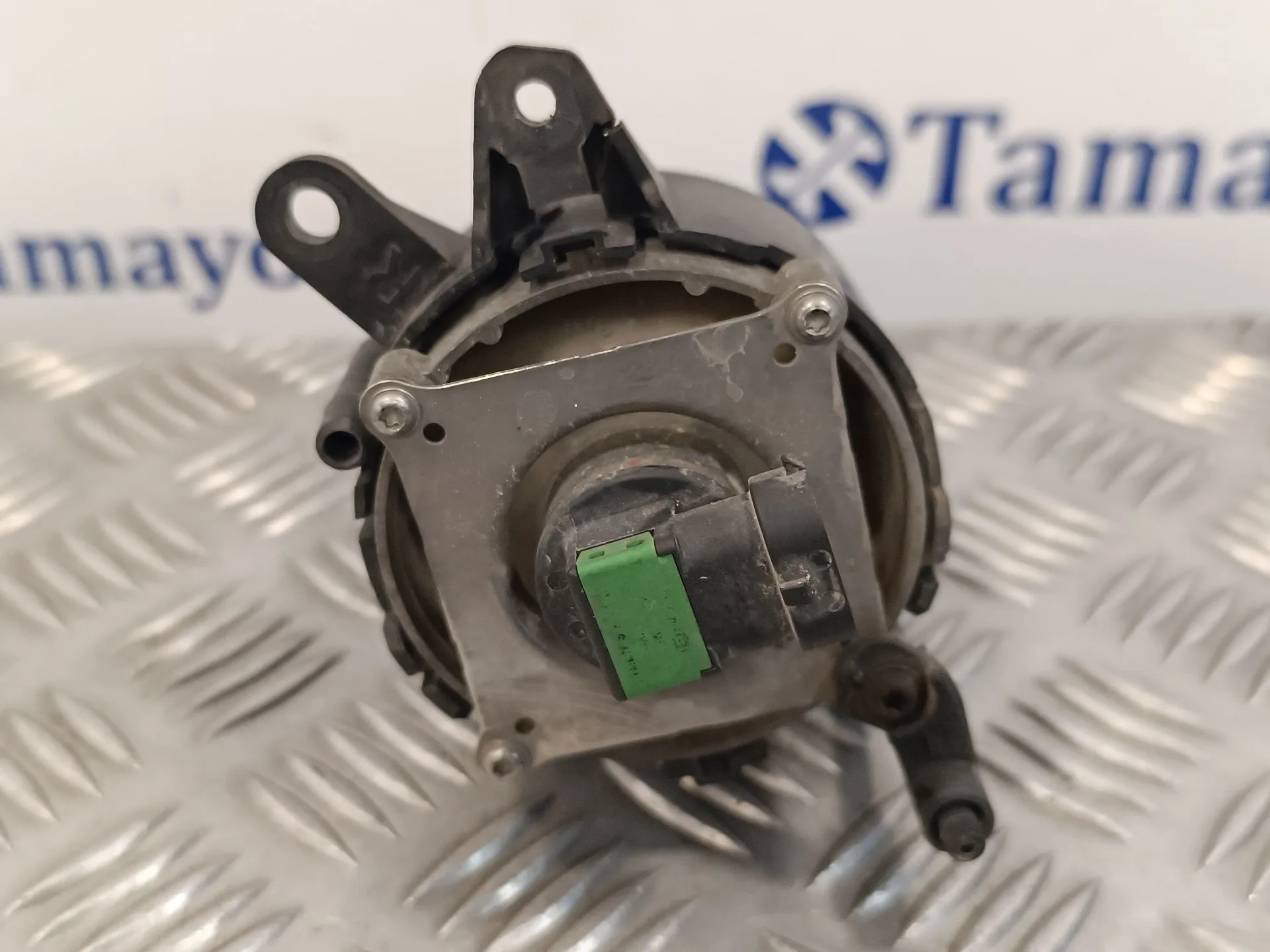 Faro Antiniebla Derecho para Audi A4 Avant (8E)