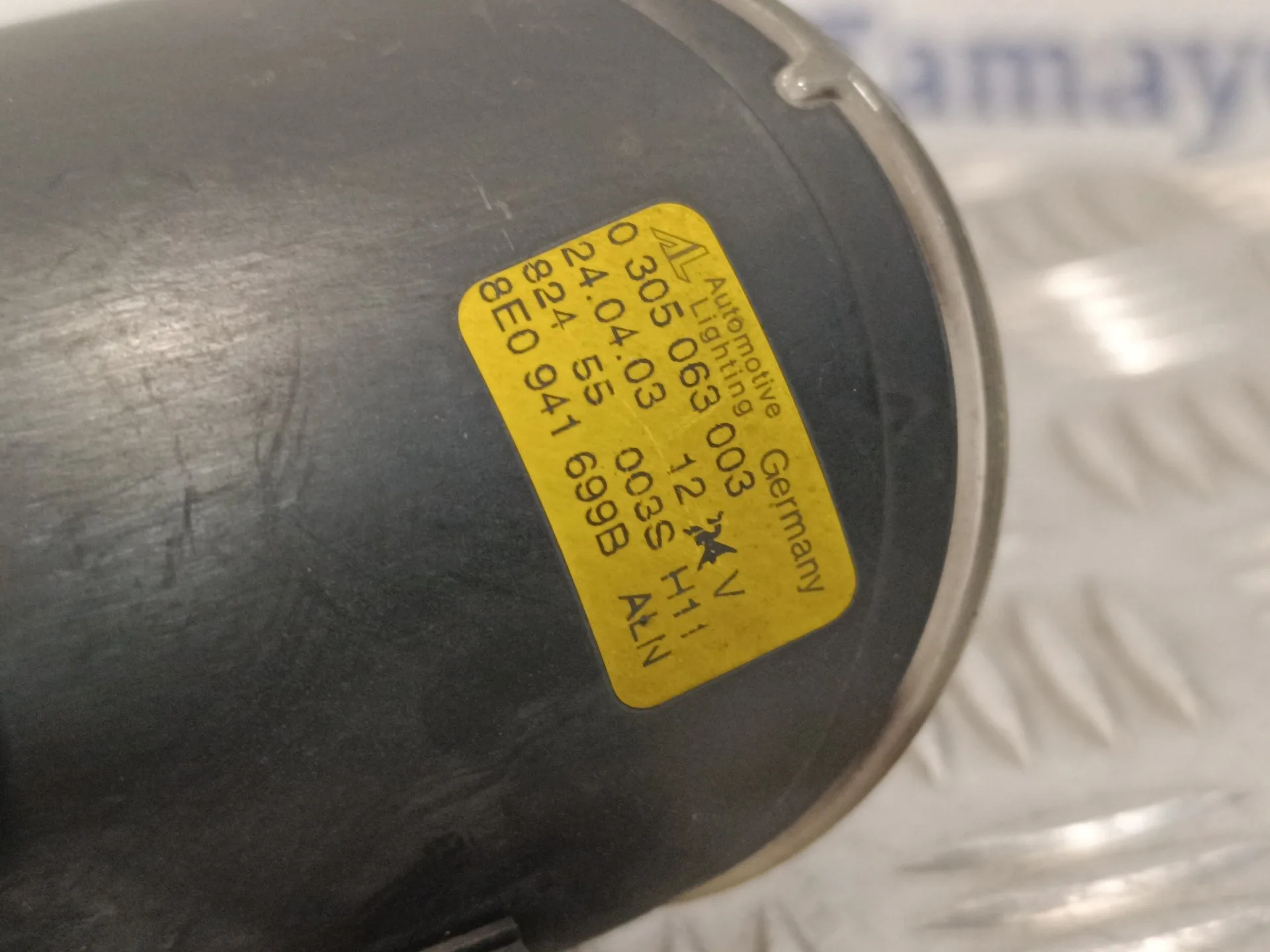 Faro Antiniebla Izquierdo para Audi A4 Avant (8E)
