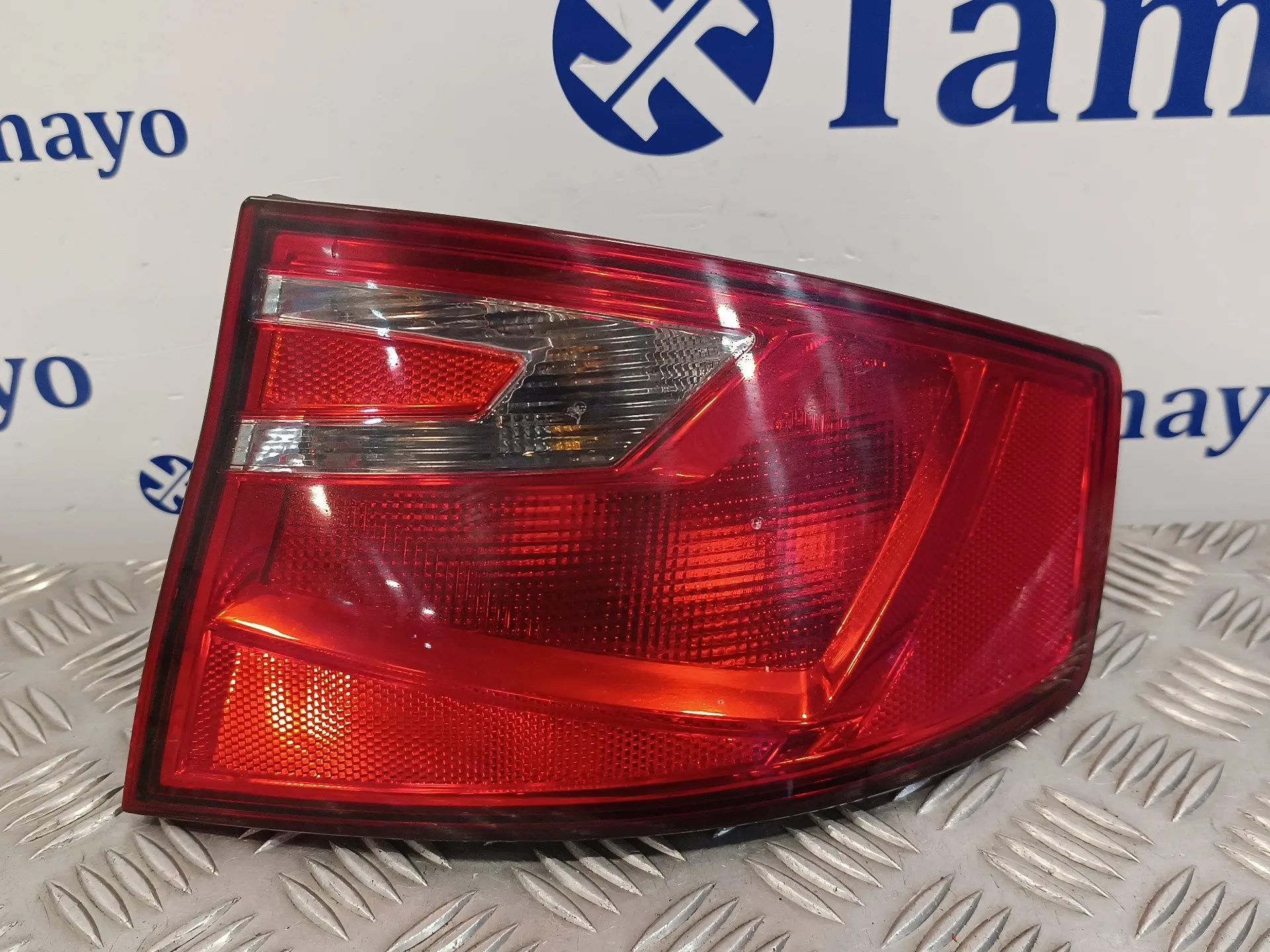 Piloto Trasero Derecho para Seat Toledo (Kg3)