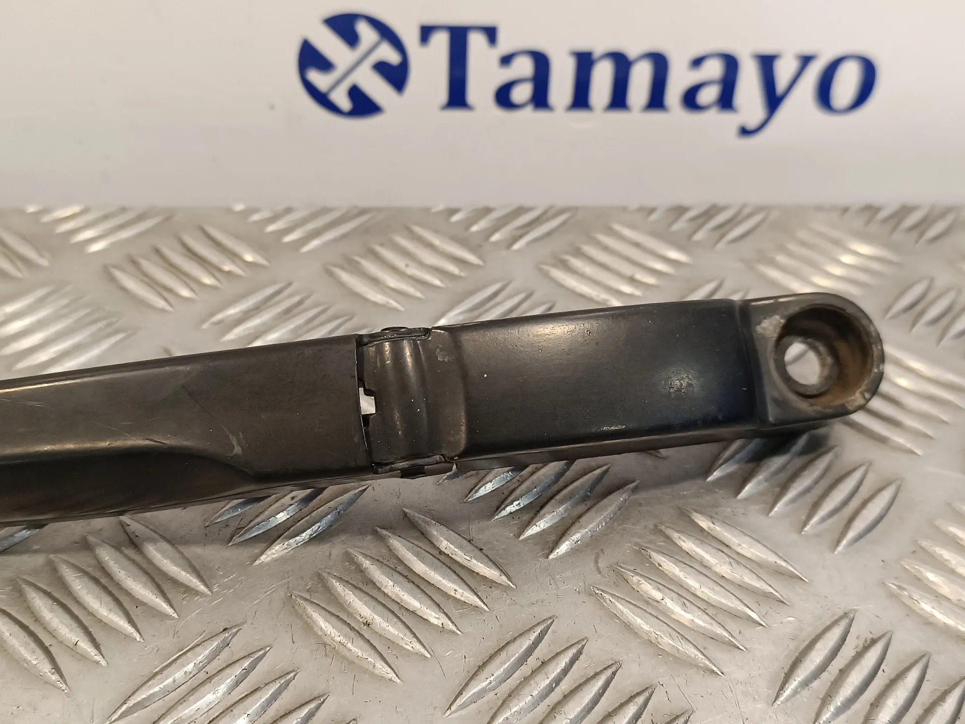 Brazo Limpia Delantero Izquierdo para Volkswagen Touareg (7La)