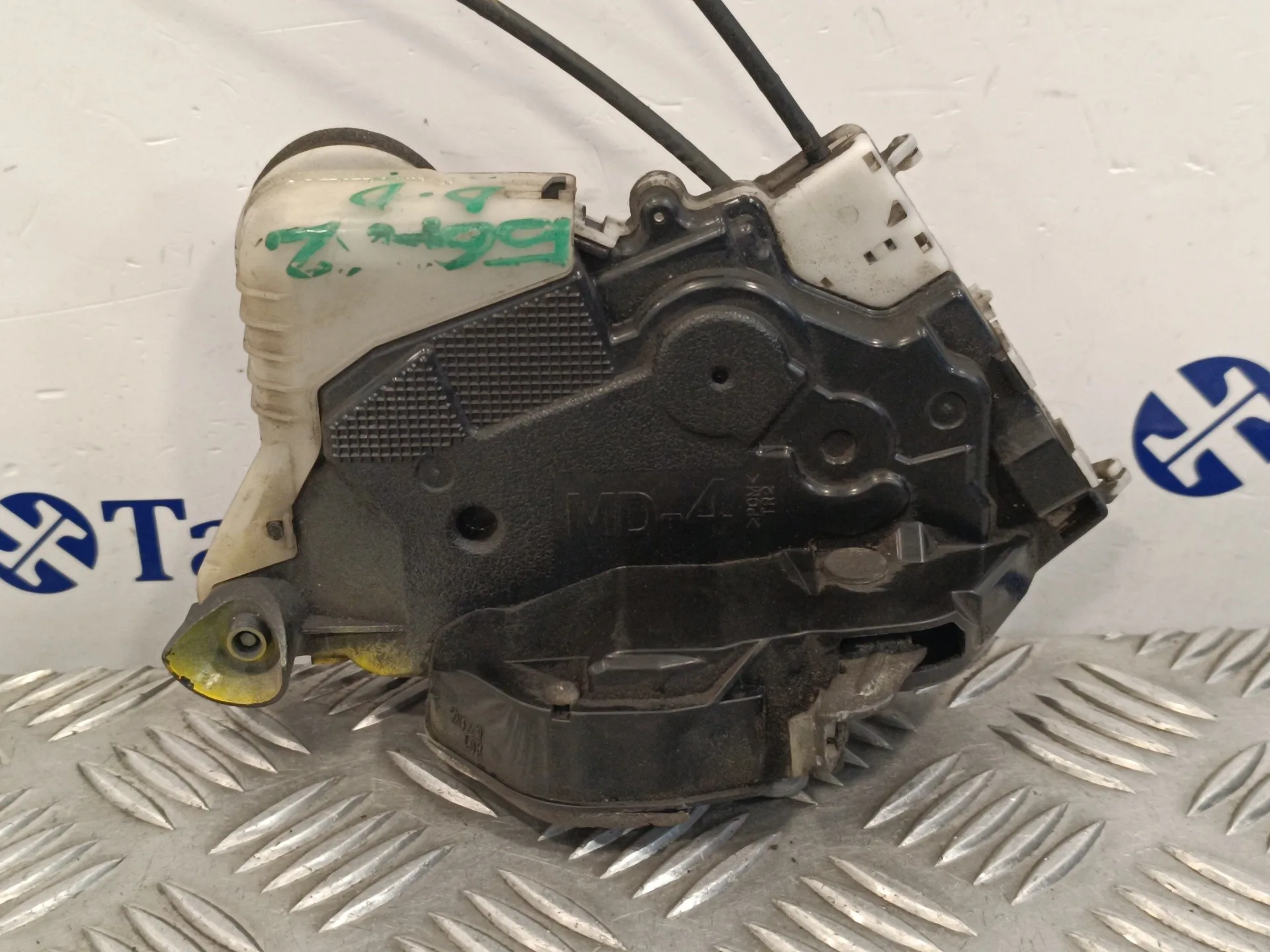 Cerradura Puerta Delantera Derecha para Toyota Prius (Nhw30)