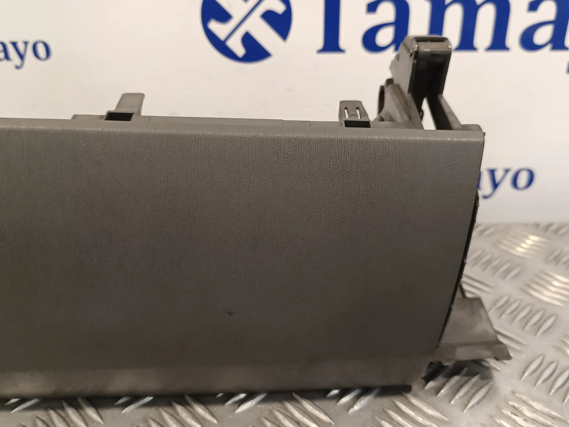 Guantera para Toyota Prius (Nhw30)