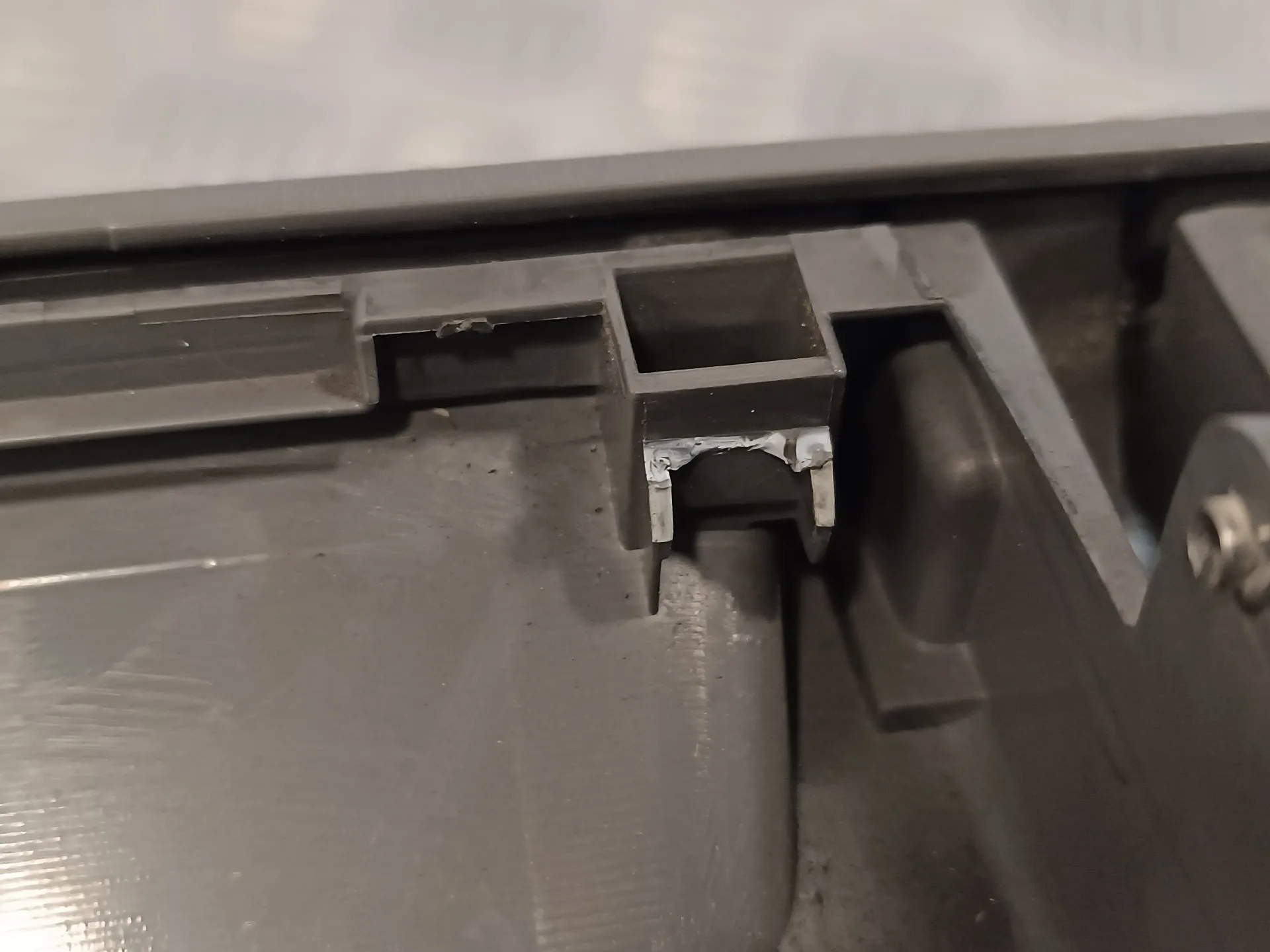 Guantera para Toyota Prius (Nhw30)