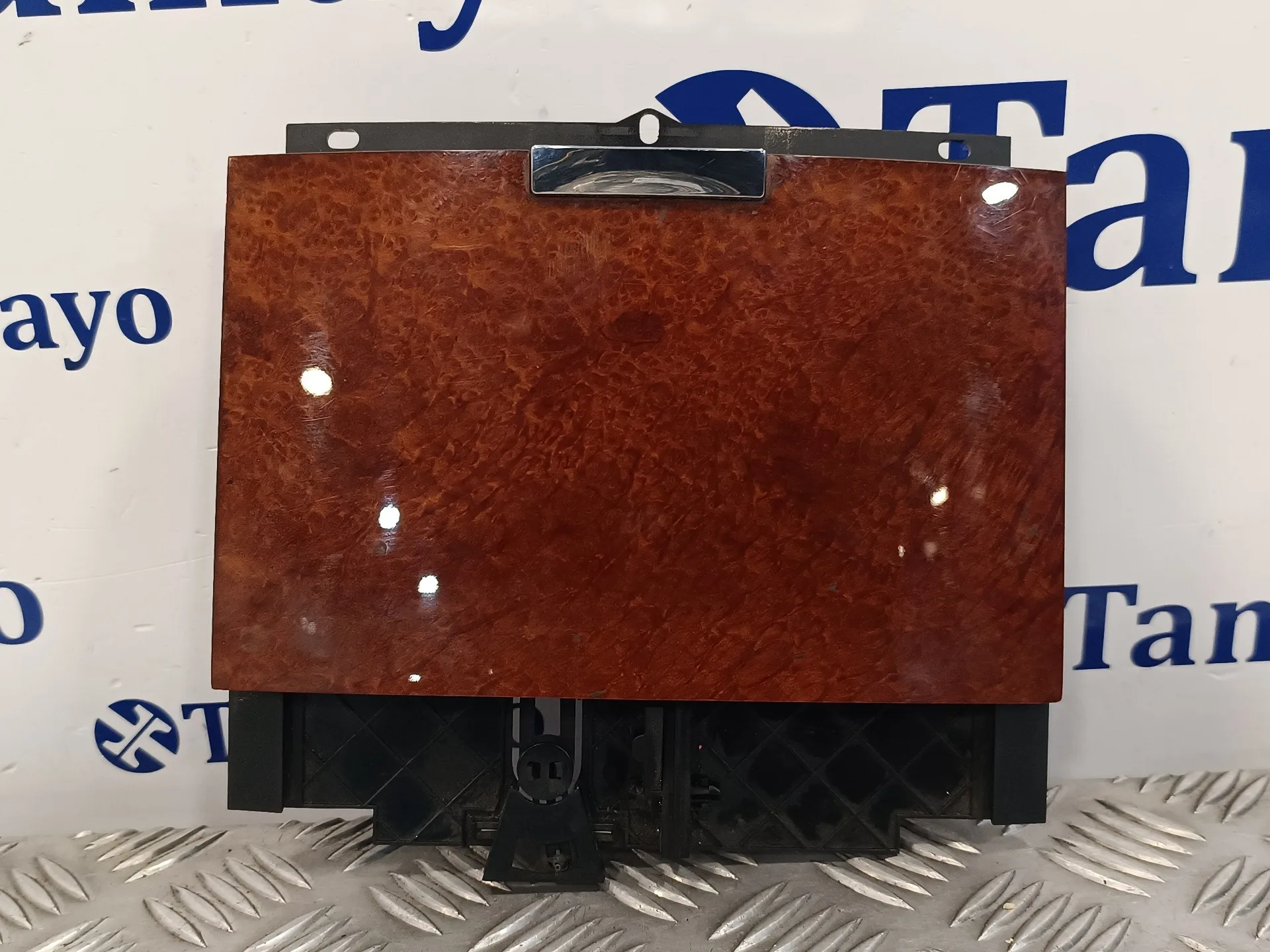 Cenicero para Volkswagen Touareg (7La)