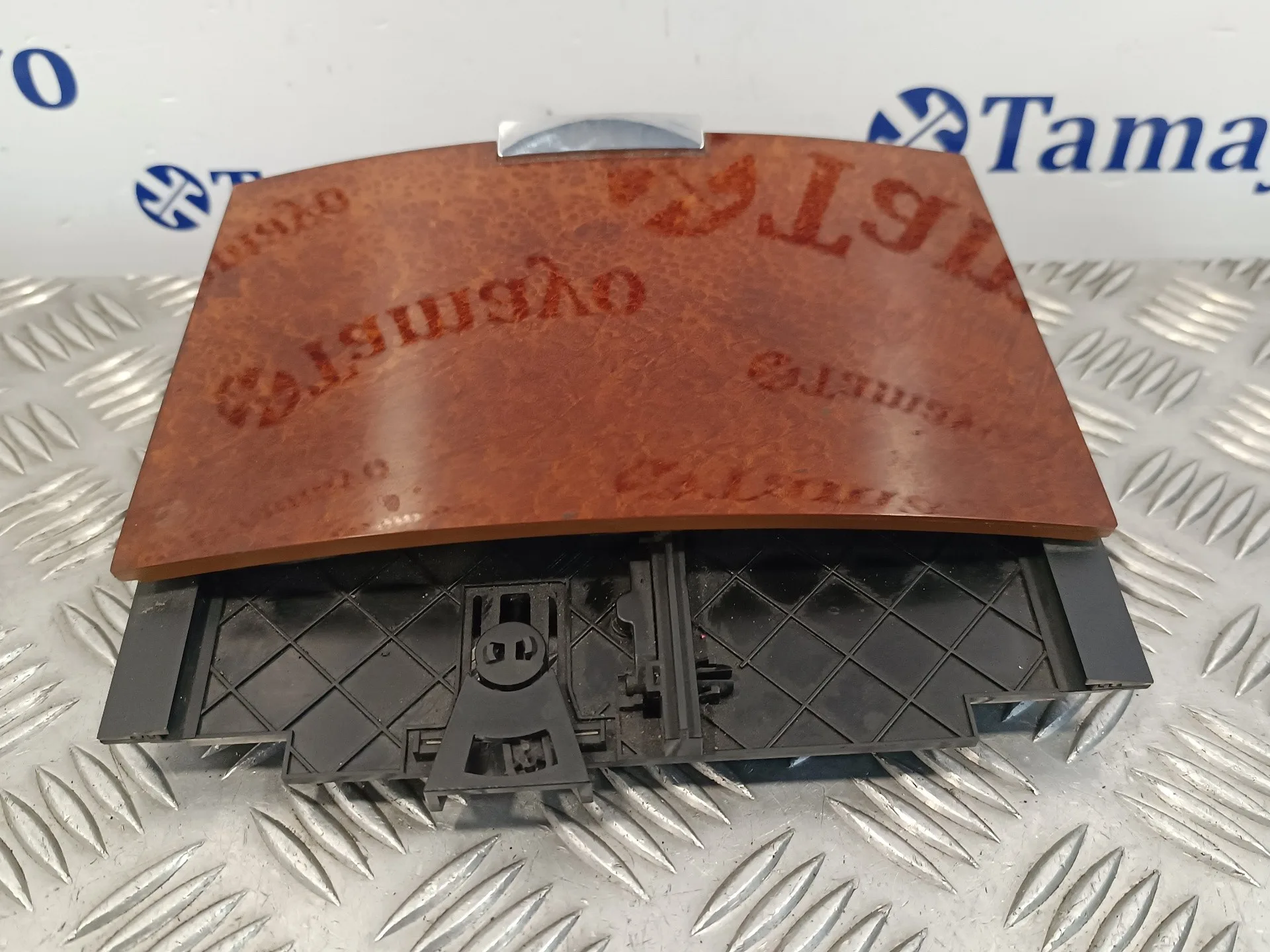 Cenicero para Volkswagen Touareg (7La)