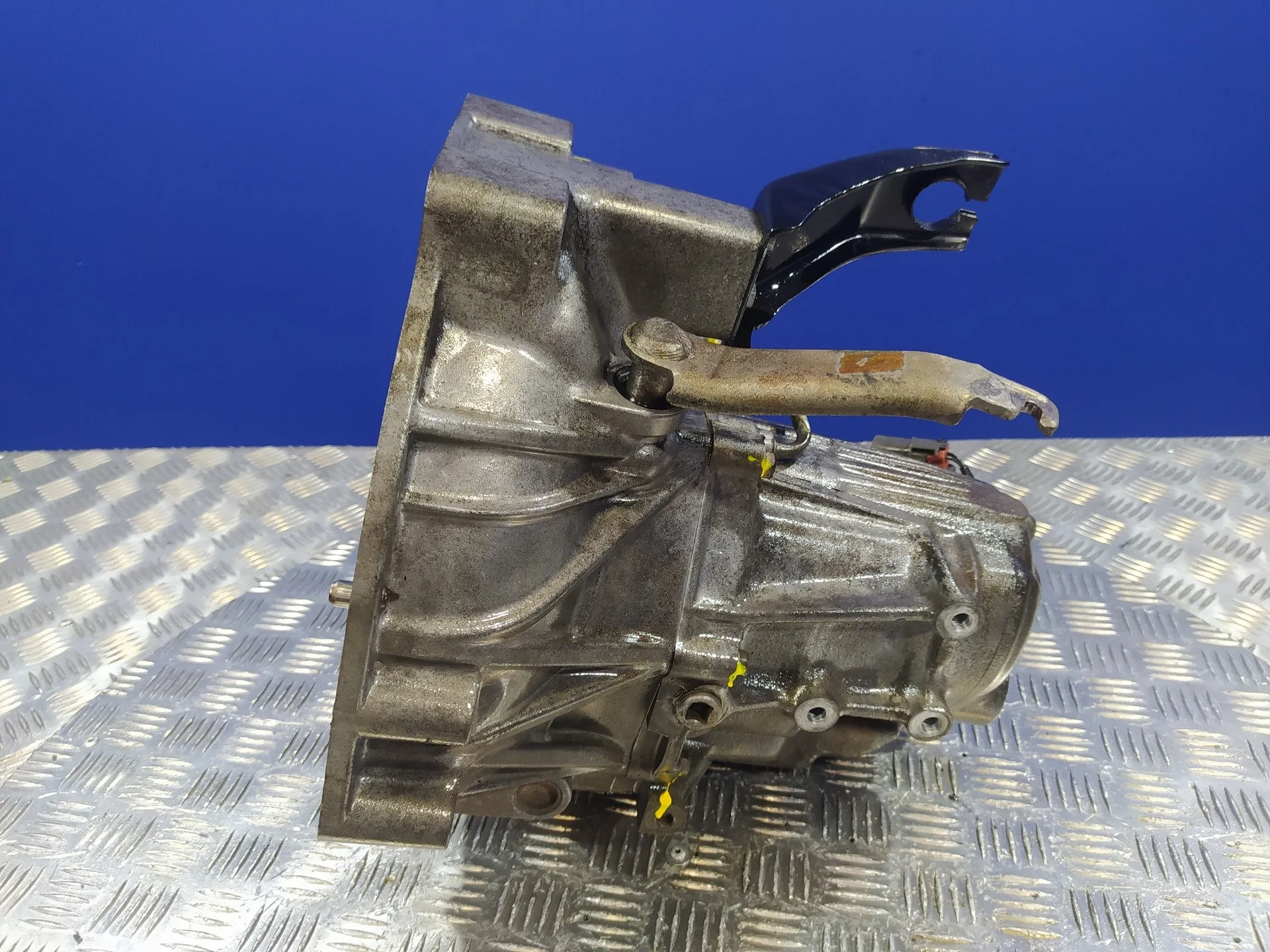 Caja Cambios para Nissan Micra (K11)