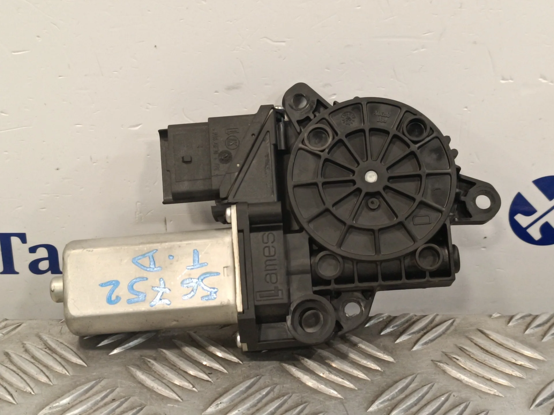 Motor Elevalunas Trasero Derecho para Fiat Croma (194)