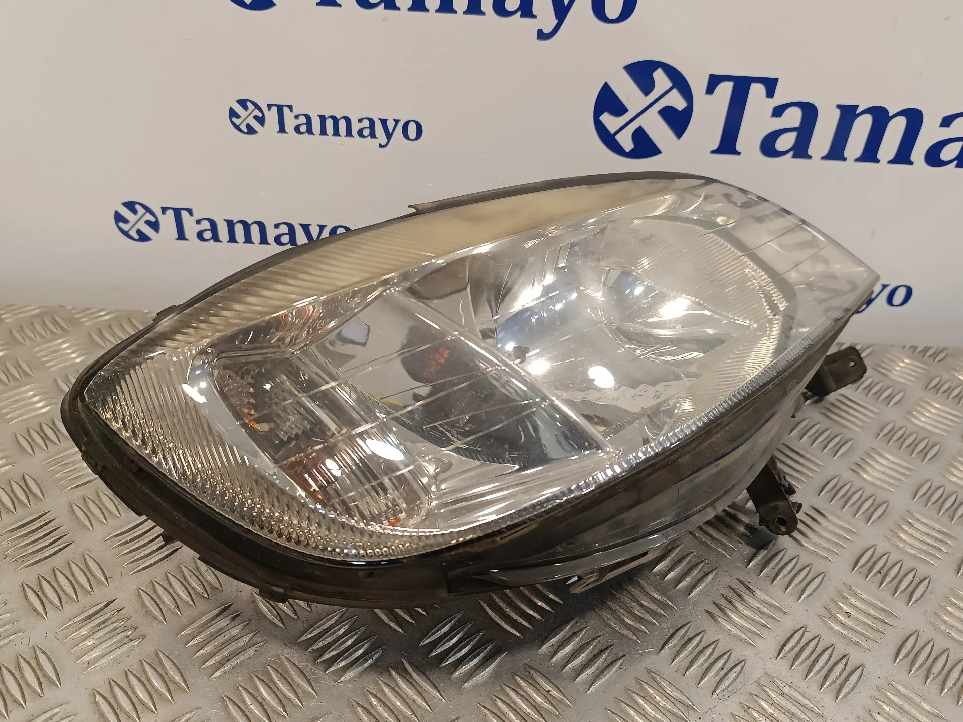 Faro Derecho para Opel Zafira A
