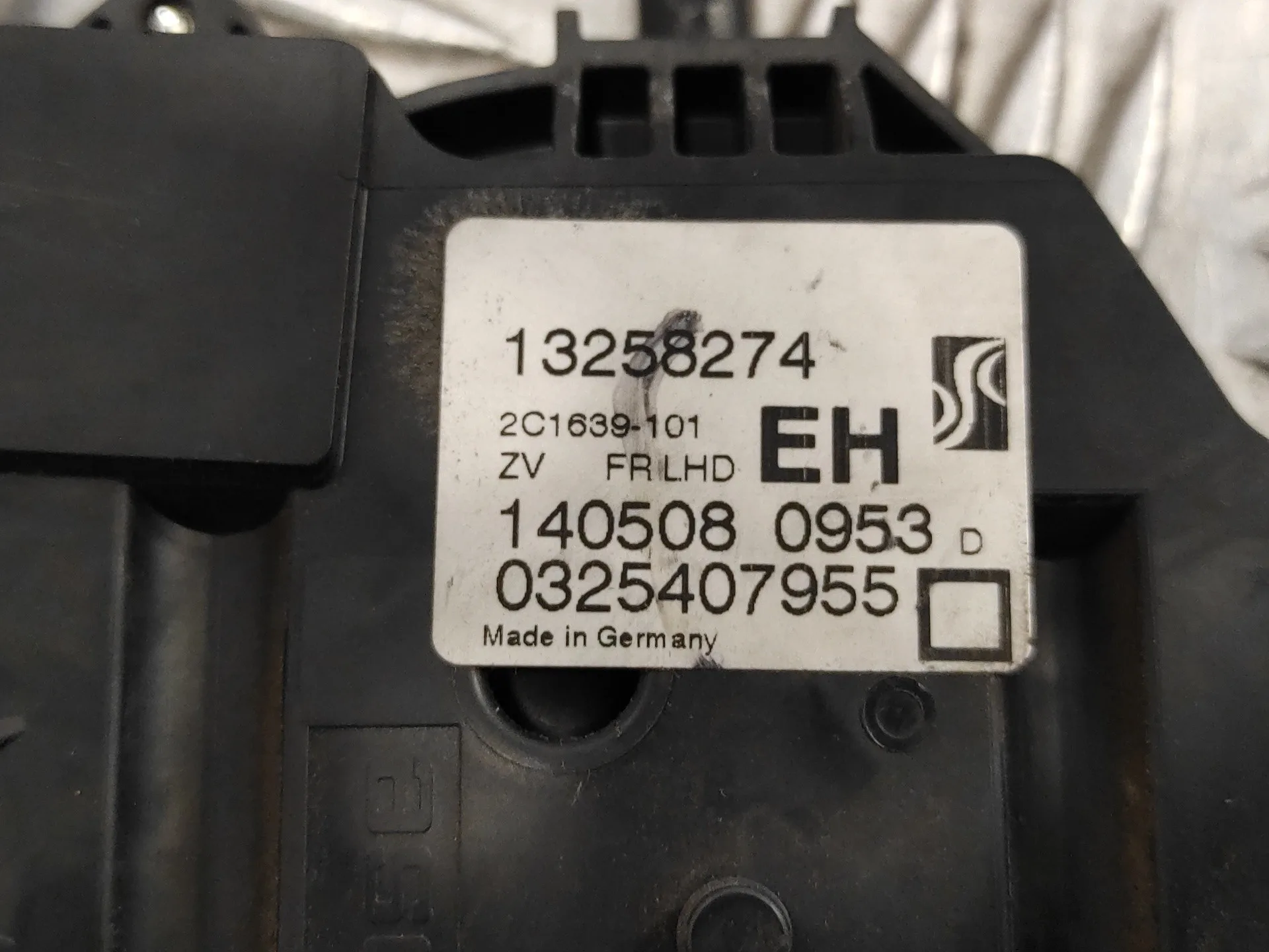 Cerradura Puerta Delantera Derecha para Opel Corsa D