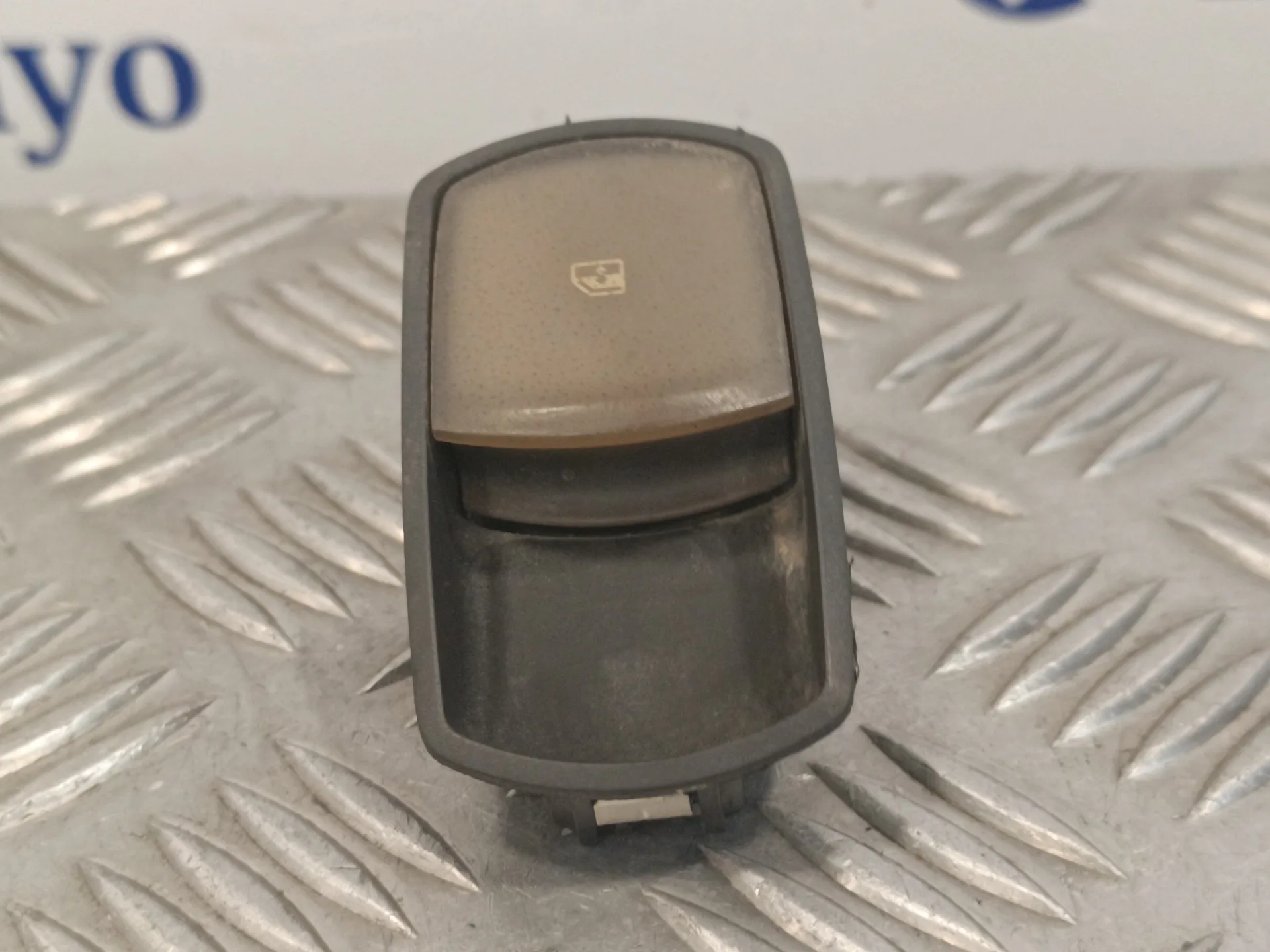 Mando Elevalunas Delantero Derecho para Opel Corsa D