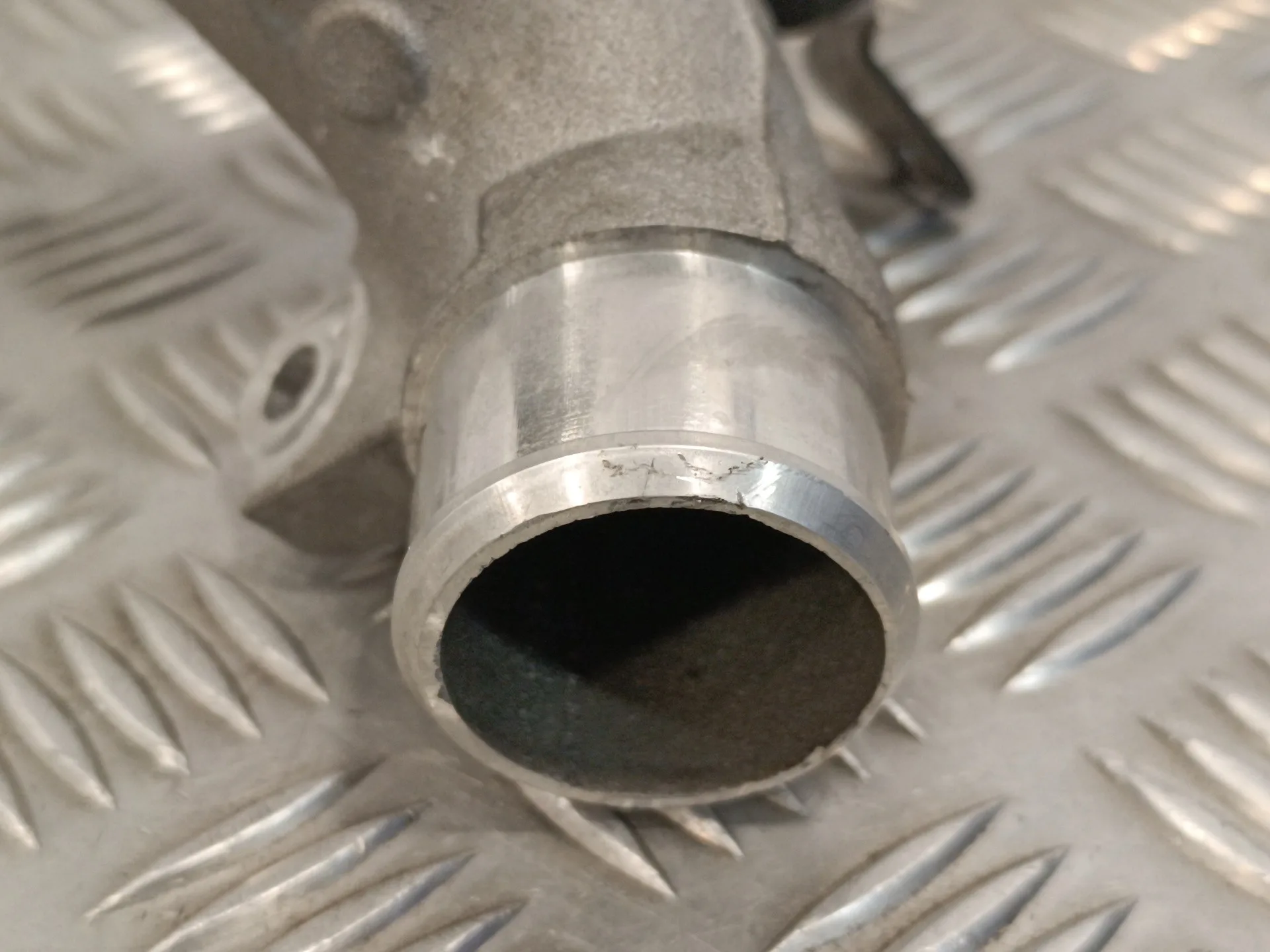Tubo para Mazda 6 Lim. (Gh)