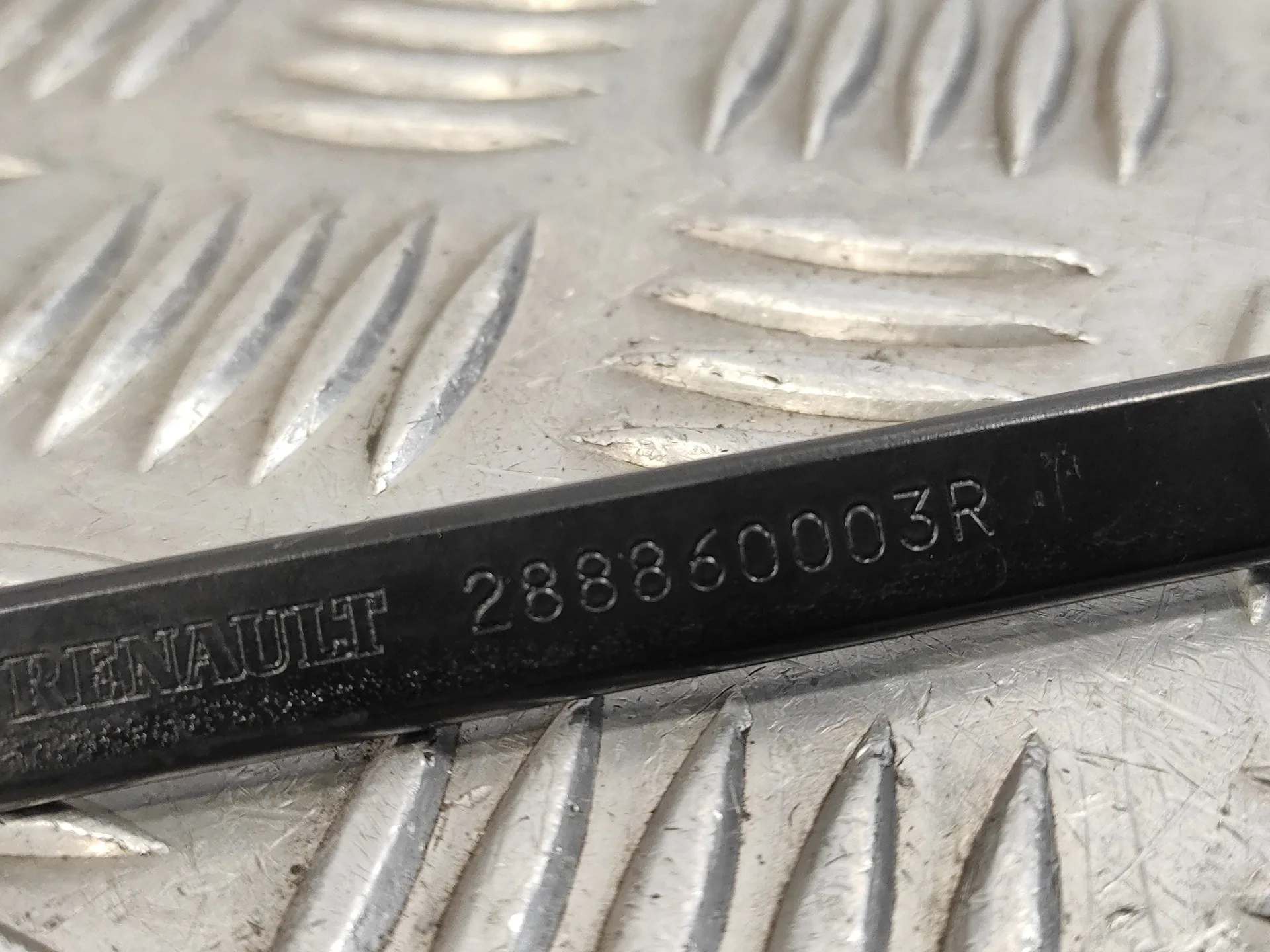 Brazo Limpia Delantero Derecho para Renault Scenic Iii