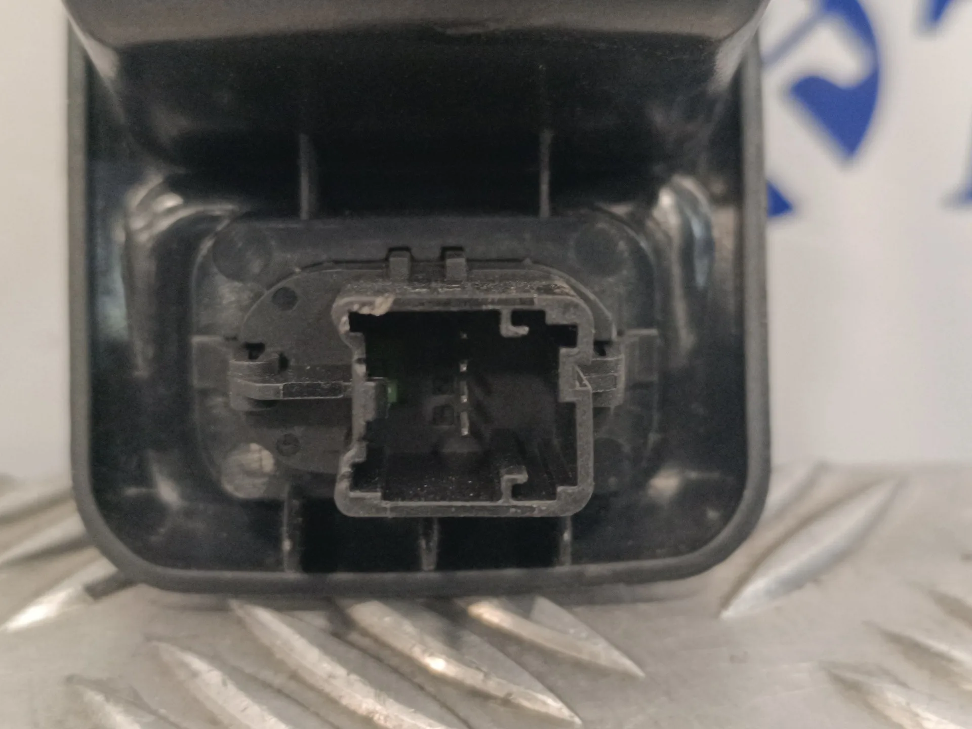 Mando Elevalunas Delantero Derecho para Ford Kuga (Cbv)
