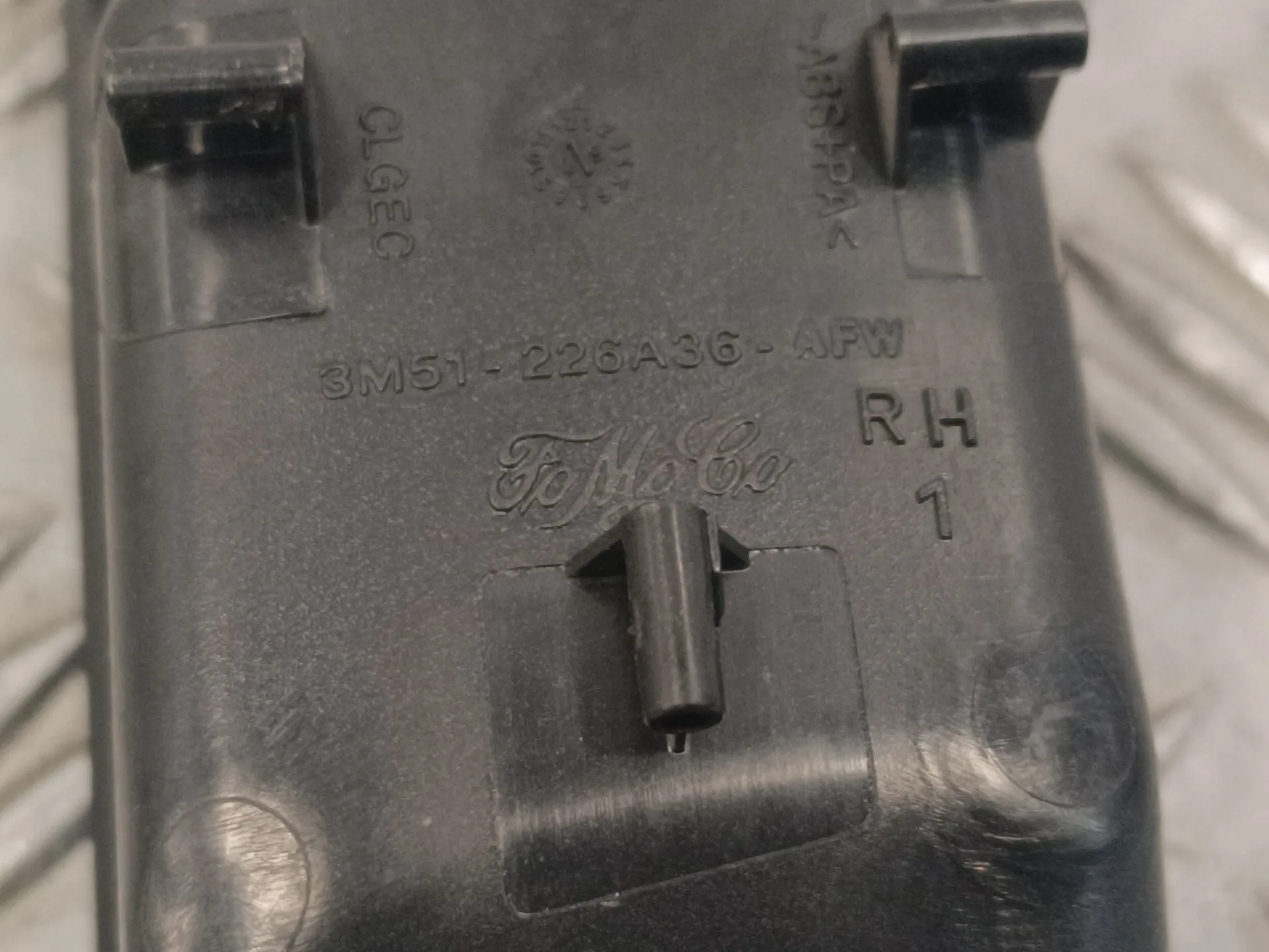 Mando Elevalunas Delantero Derecho para Ford Kuga (Cbv)