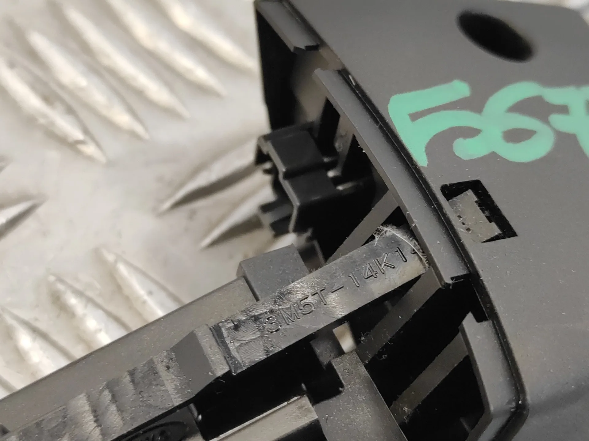 Mando Volante para Ford Kuga (Cbv)