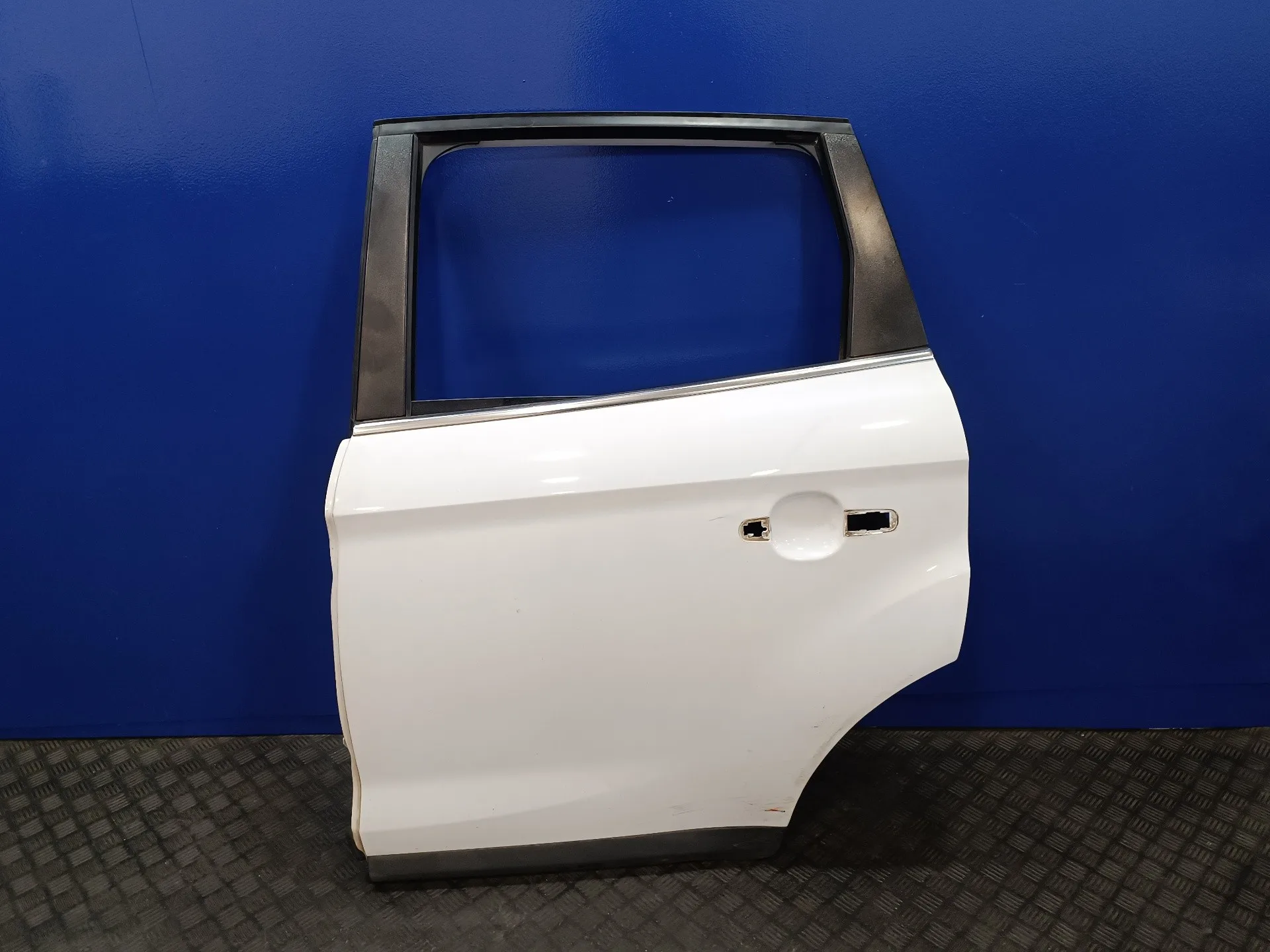 Puerta Trasera Izquierda para Ford Kuga (Cbv)