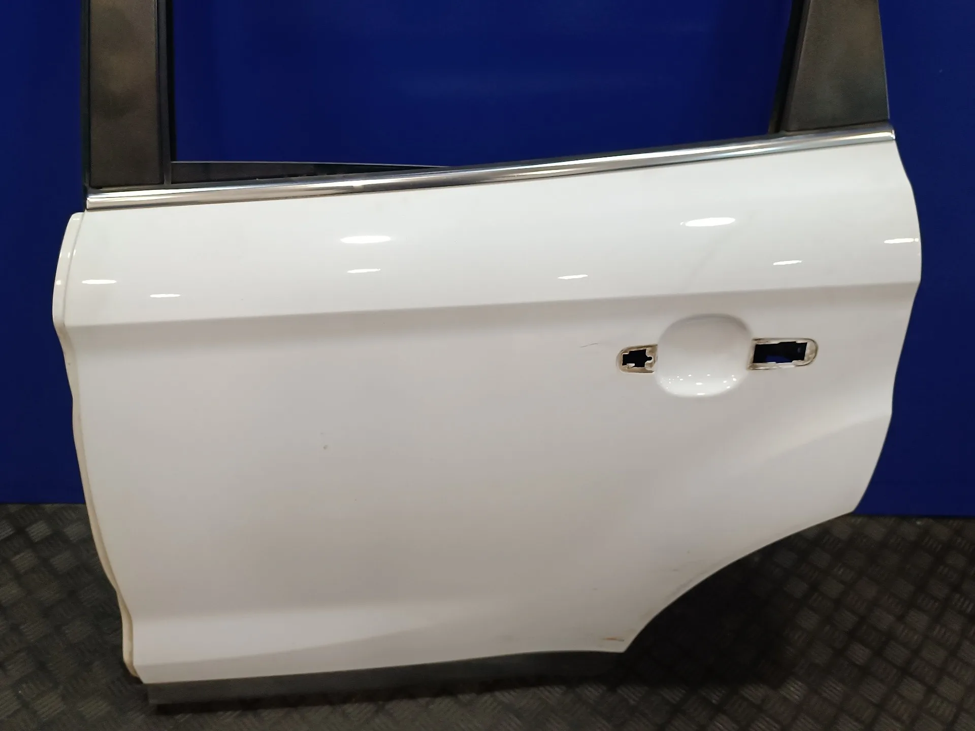 Puerta Trasera Izquierda para Ford Kuga (Cbv)