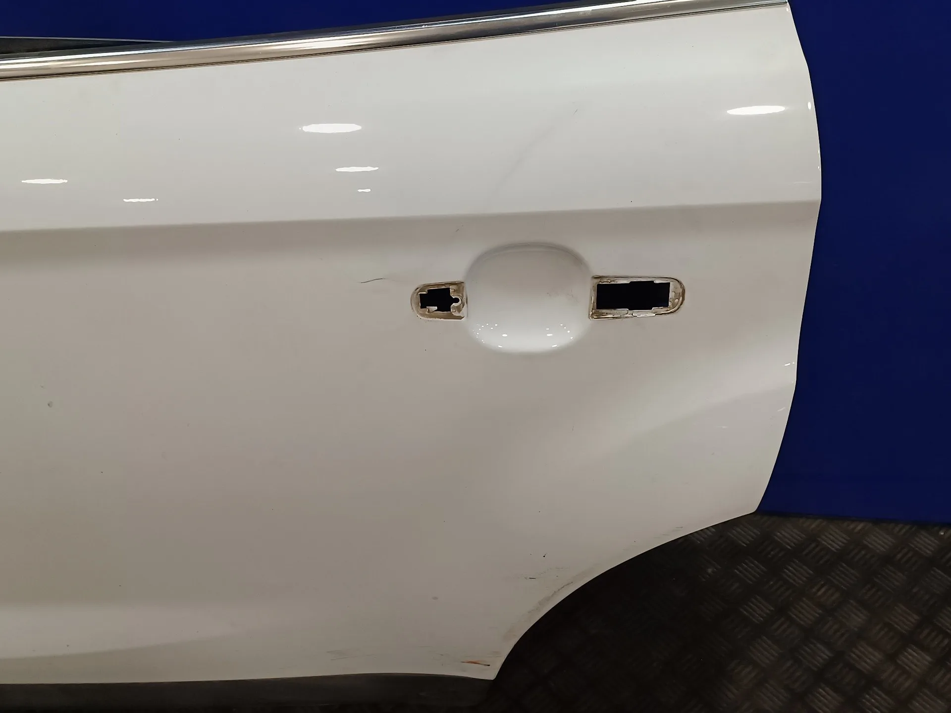 Puerta Trasera Izquierda para Ford Kuga (Cbv)