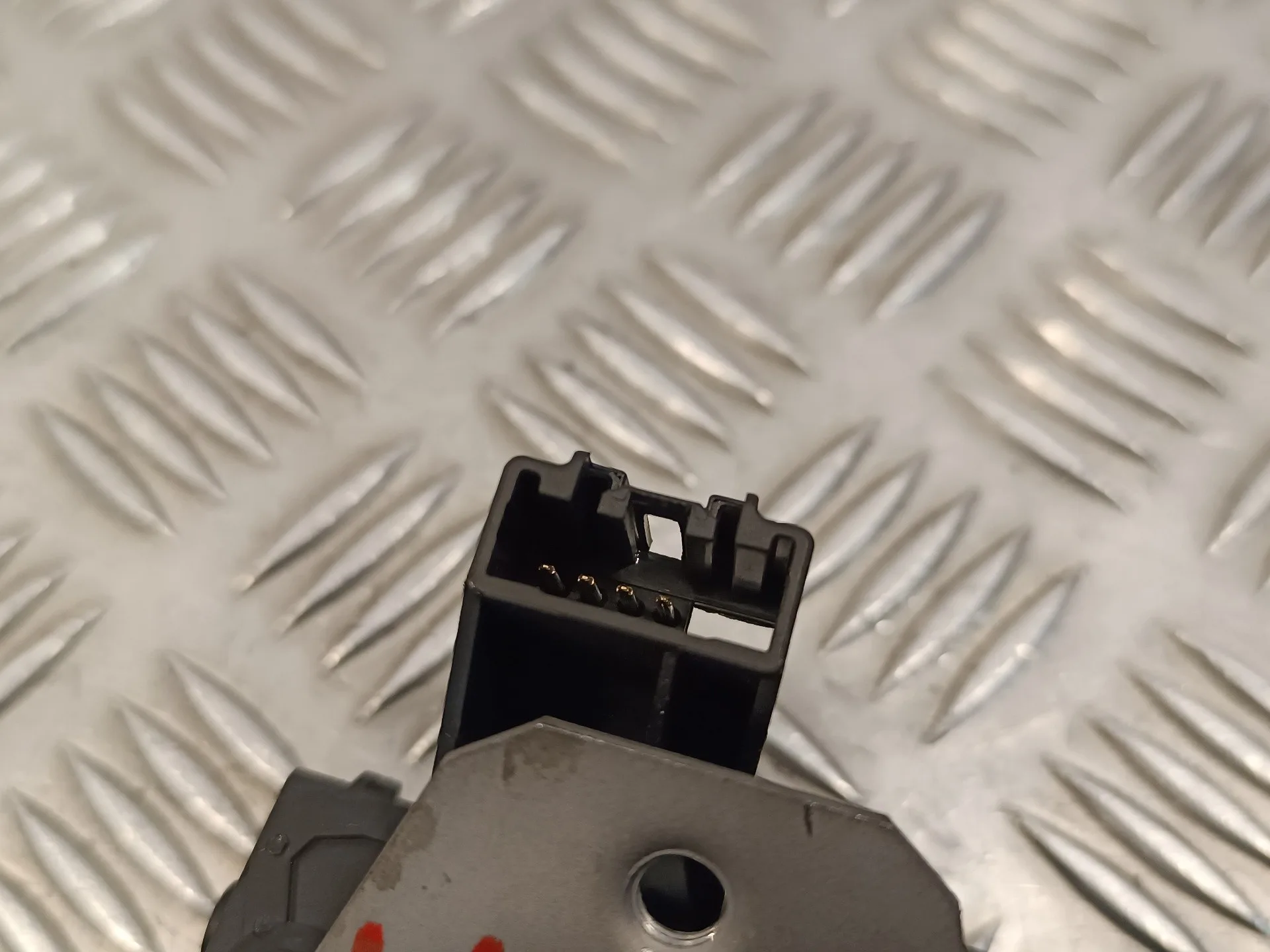 Cerradura Maletero / Porton para Ford Kuga (Cbv)