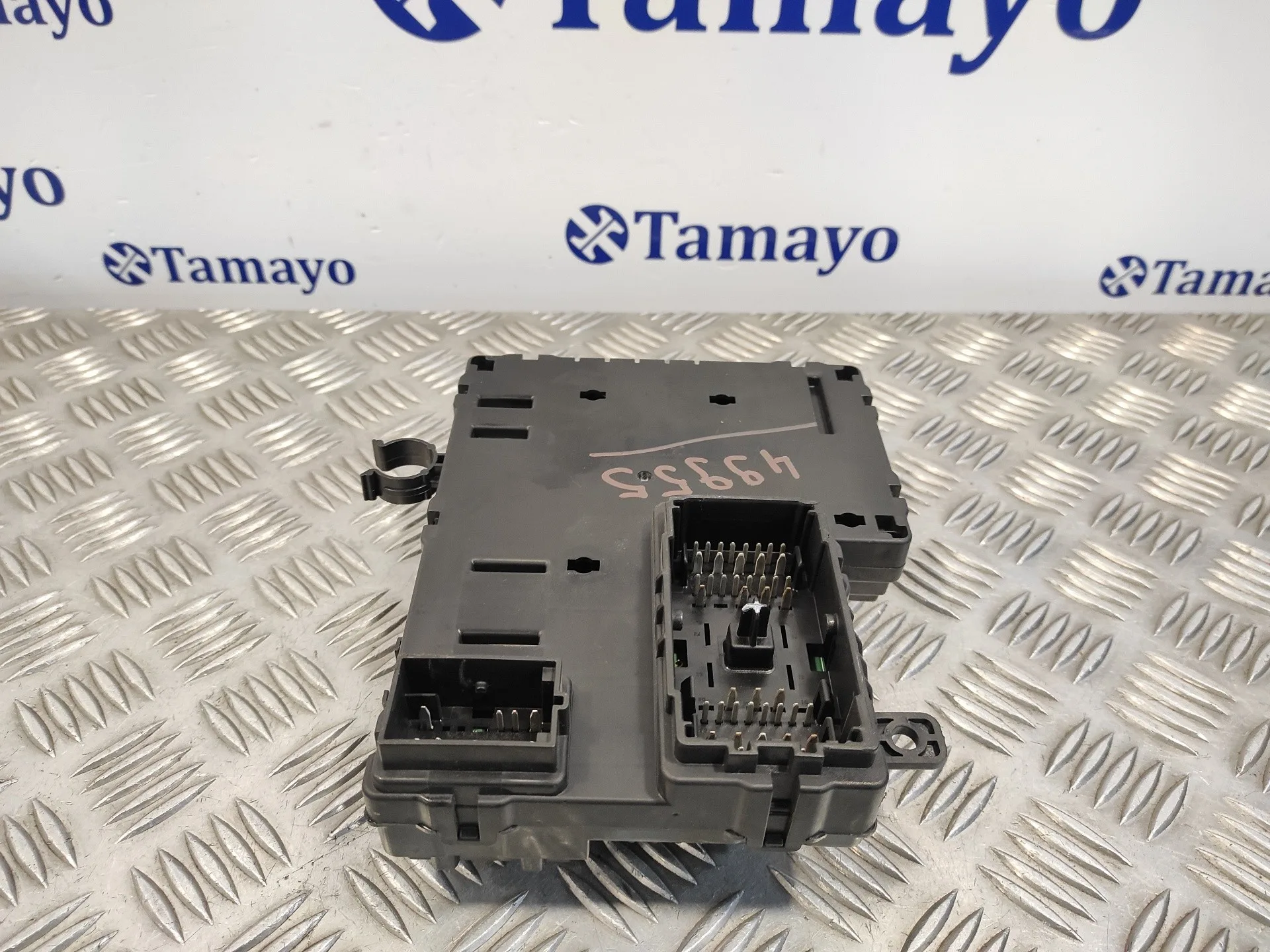 Caja Reles / Fusibles para Kia Carnival