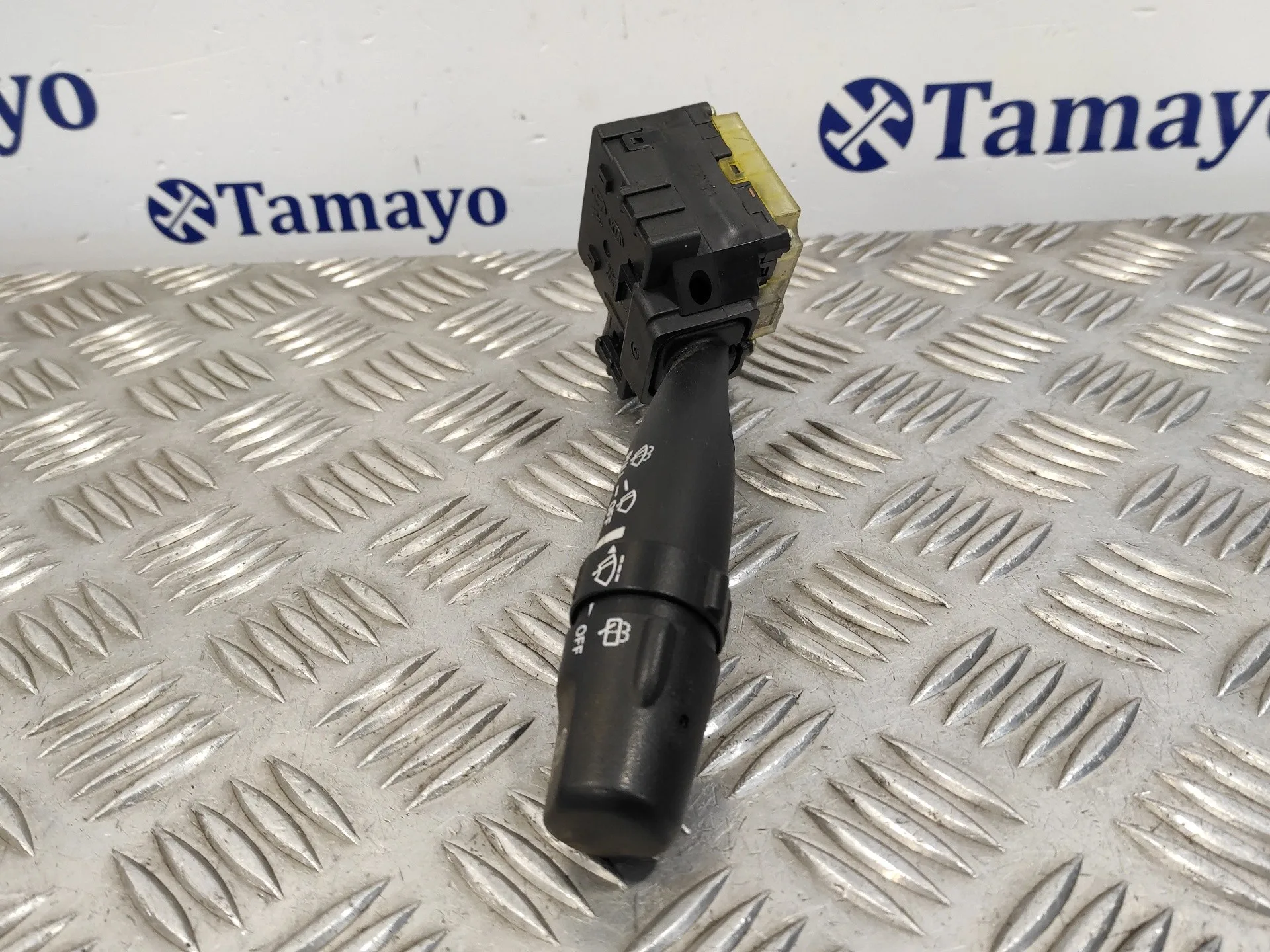 Mando Limpia para Kia Carnival