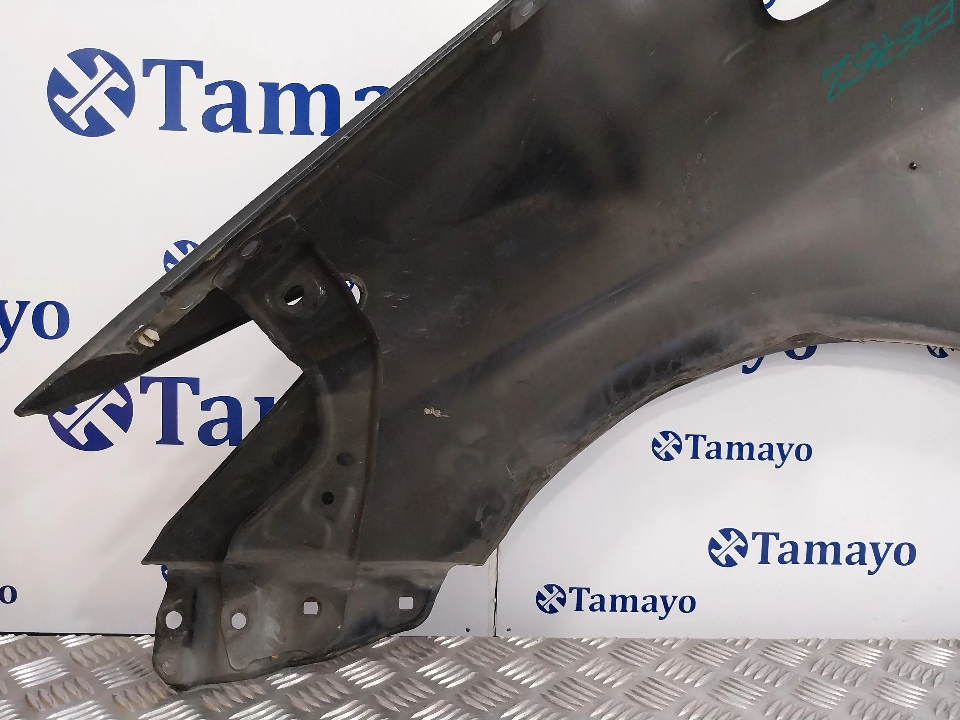 Aleta Delantera Derecha para Toyota Prius (Nhw30)