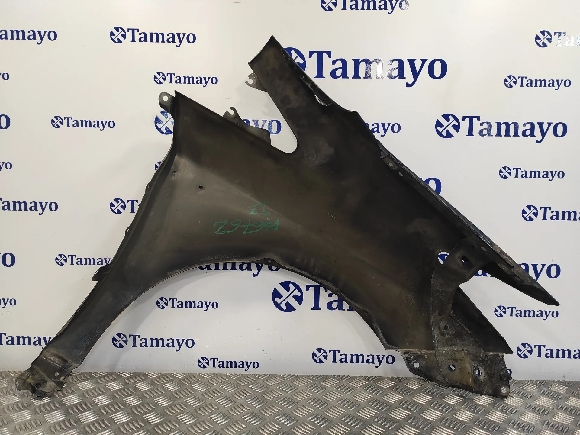 Aleta Delantera Izquierda para Toyota Prius (Nhw30)