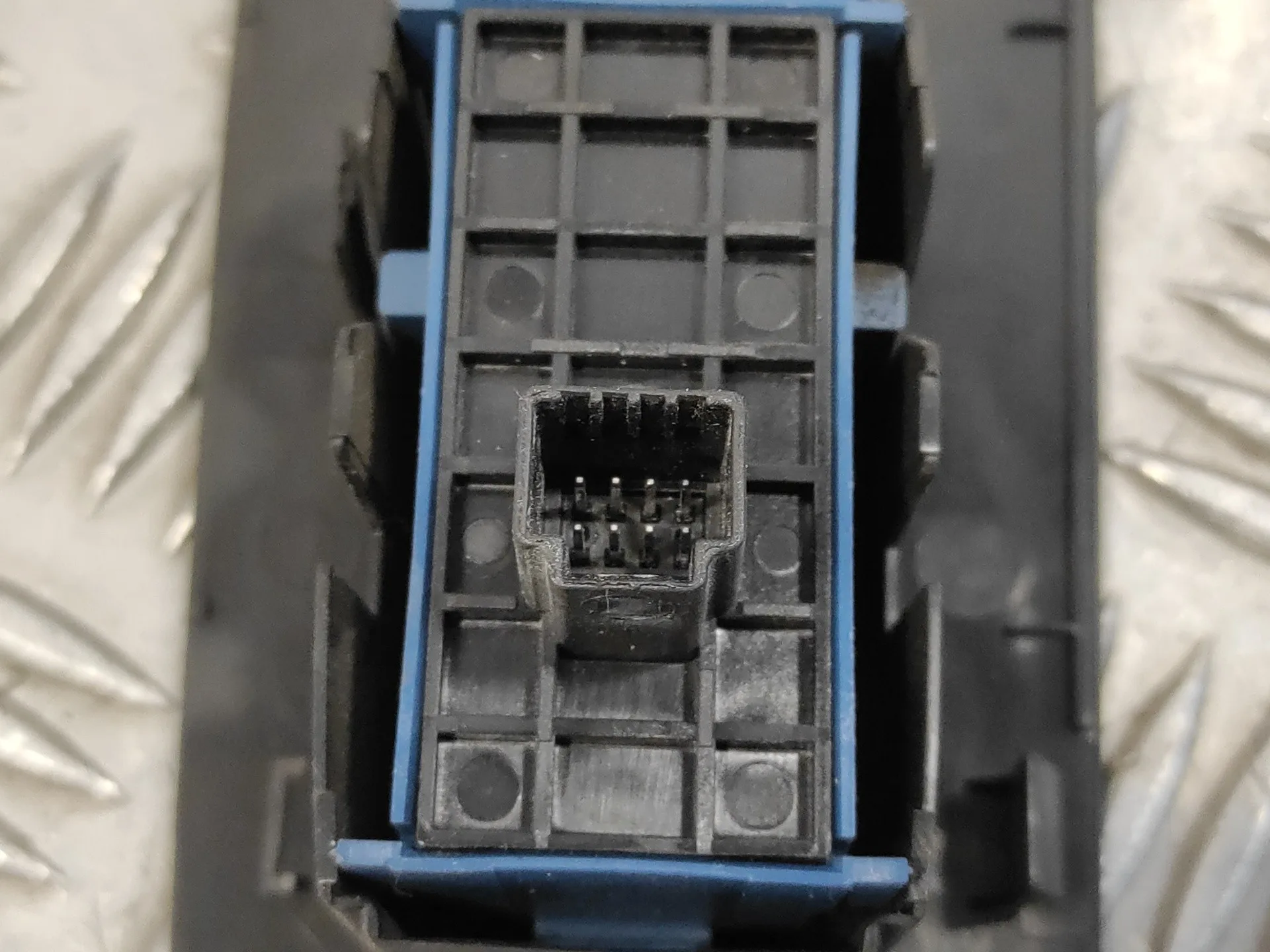 Mando Elevalunas Delantero Derecho para Toyota Avensis (T27)
