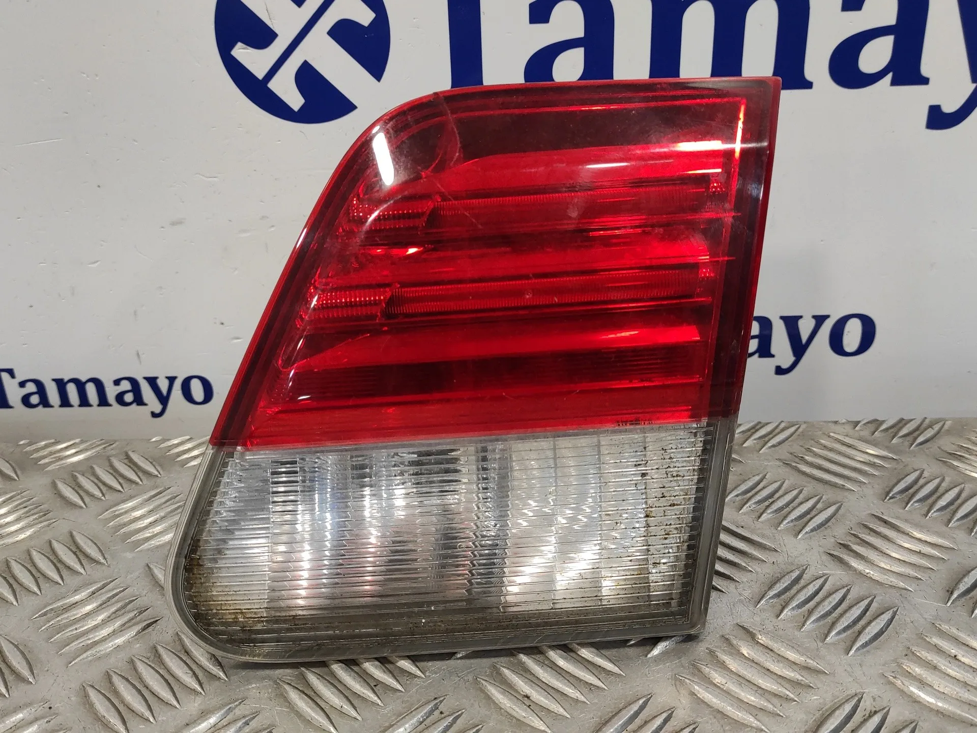 Piloto Trasero Derecho Interior para Toyota Avensis (T27)