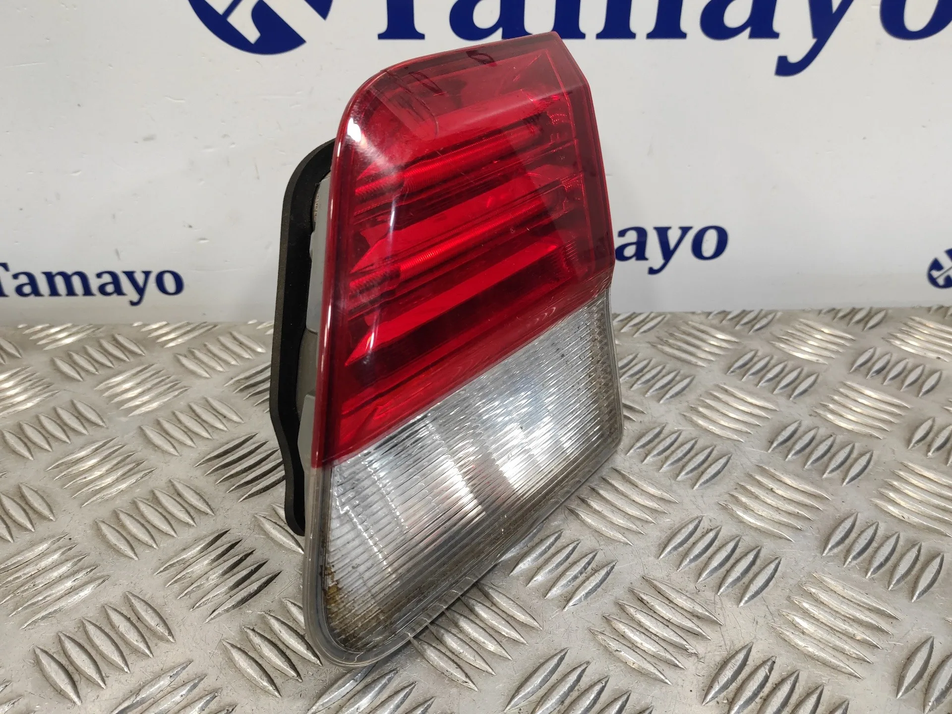 Piloto Trasero Derecho Interior para Toyota Avensis (T27)