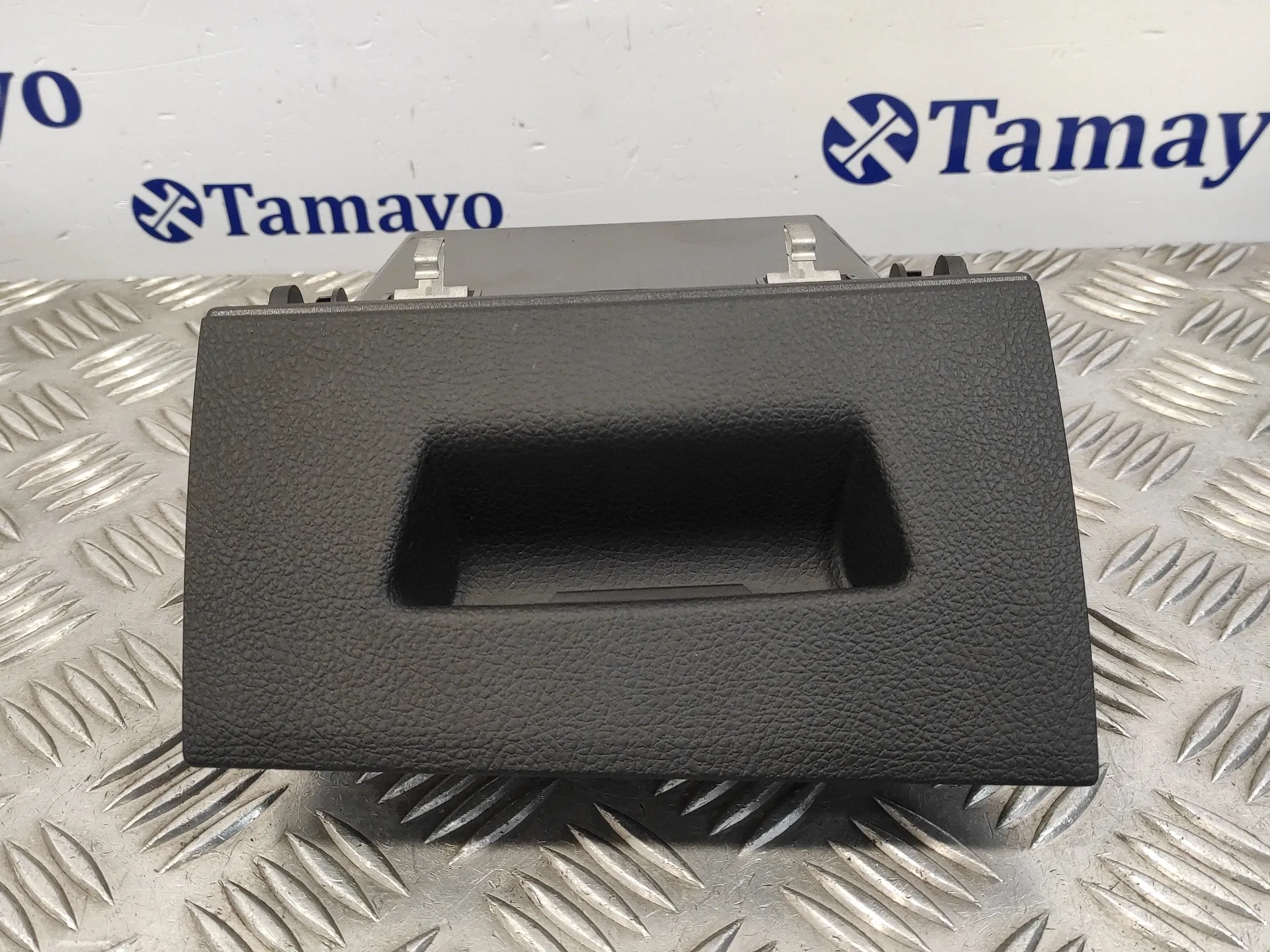 Guantera para Bmw Serie 1 Lim F21