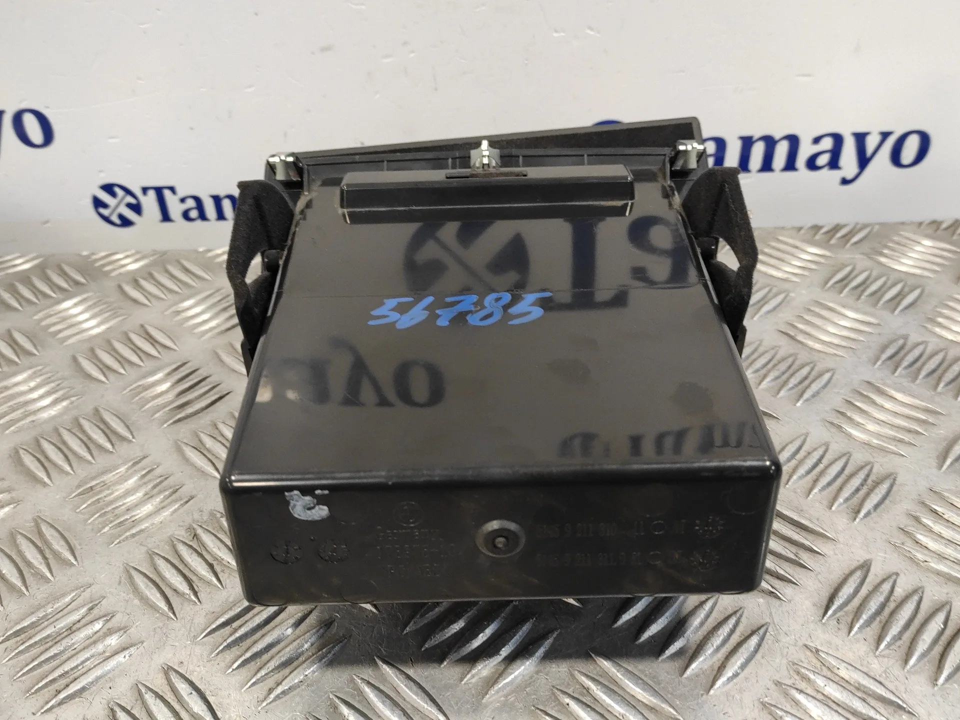 Guantera para Bmw Serie 1 Lim F21