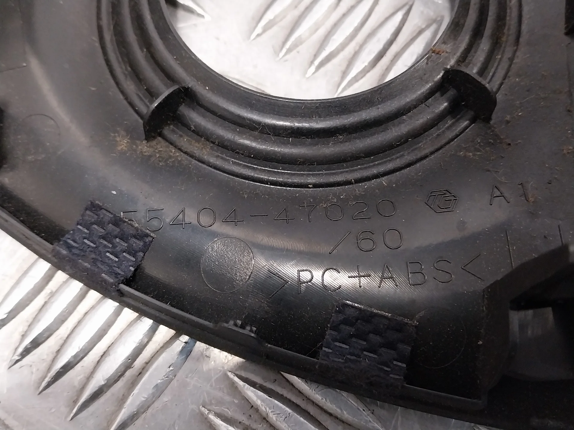 Moldura para Toyota Prius (Nhw30)