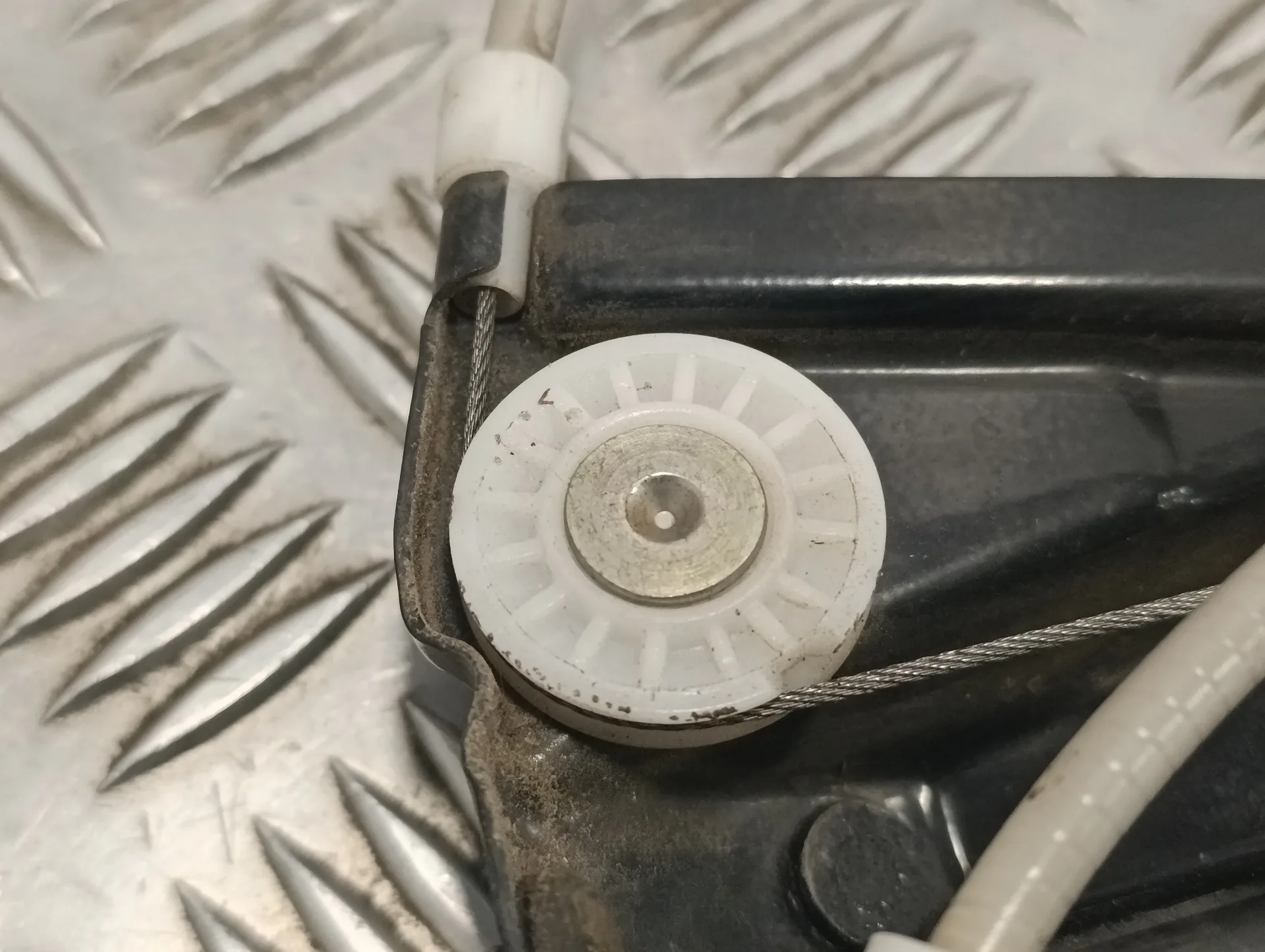 Elevalunas Delantero Derecho para Volkswagen Polo (6R1)