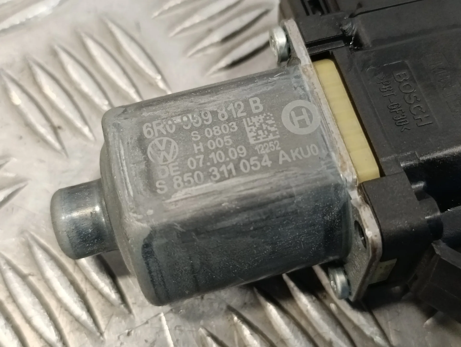 Elevalunas Trasero Derecho para Volkswagen Polo (6R1)