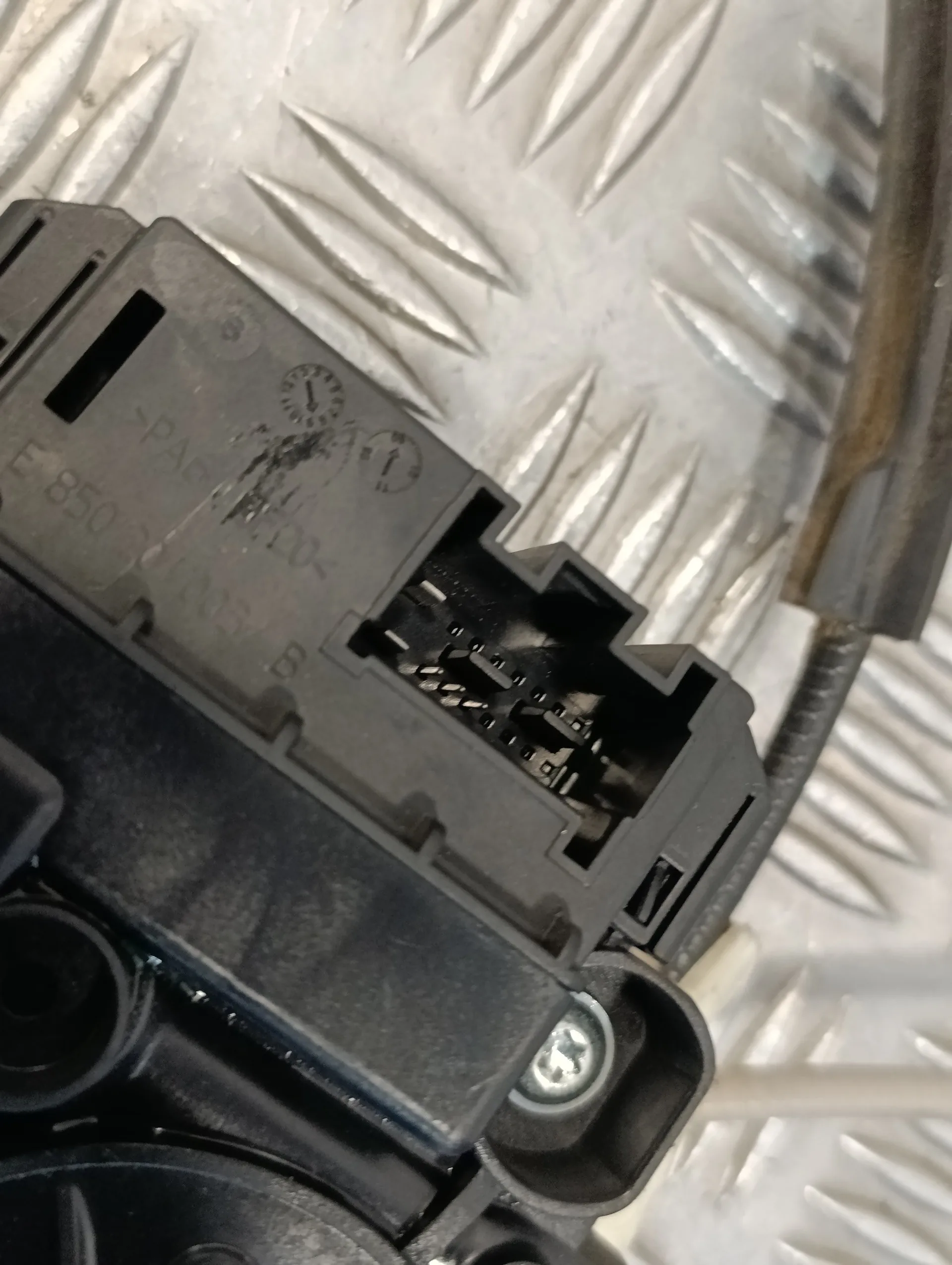 Elevalunas Trasero Derecho para Volkswagen Polo (6R1)
