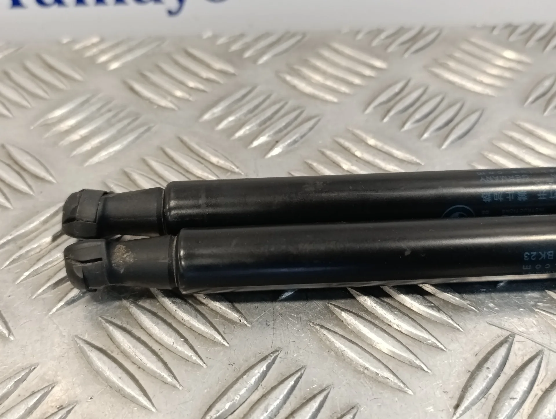 Amortiguadores Maletero / Porton para Bmw Serie 1 Lim F21
