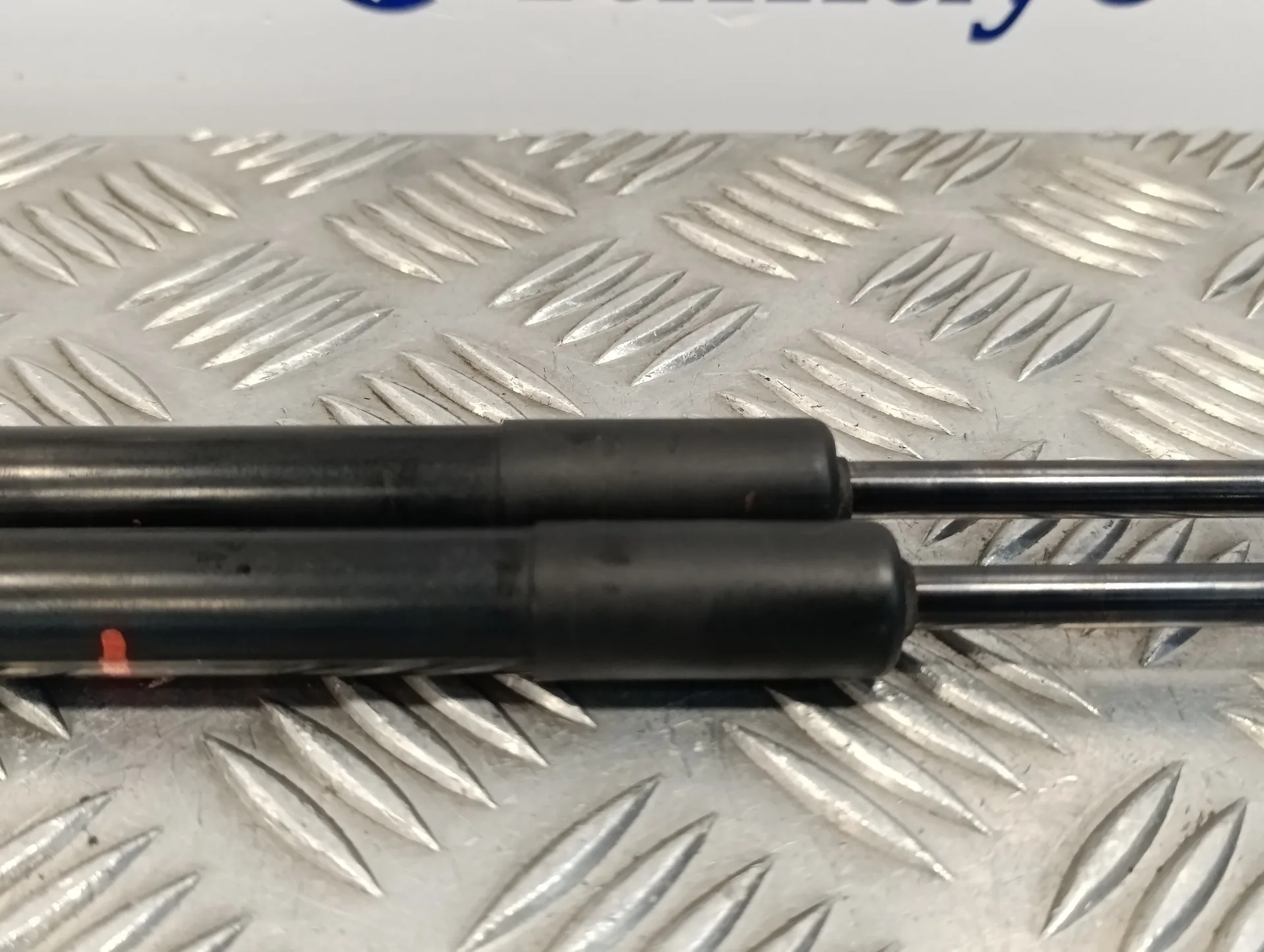 Amortiguadores Maletero / Porton para Bmw Serie 1 Lim F21