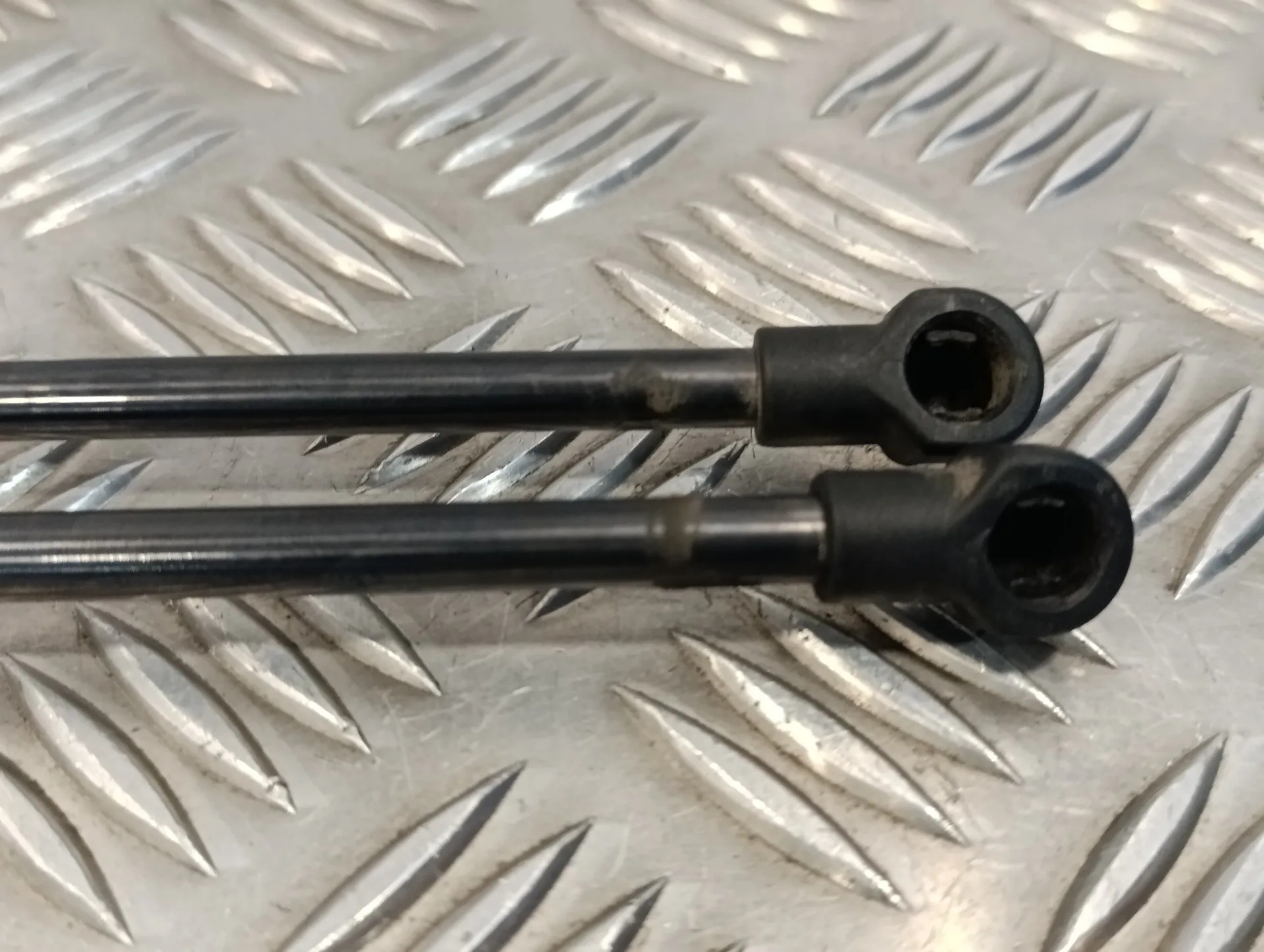 Amortiguadores Maletero / Porton para Bmw Serie 1 Lim F21